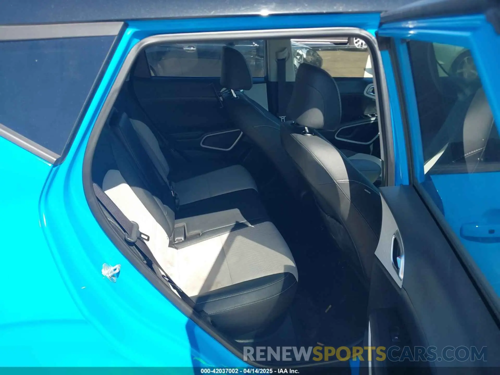 8 Photograph of a damaged car KNDJ53AU1P7193771 KIA SOUL 2023