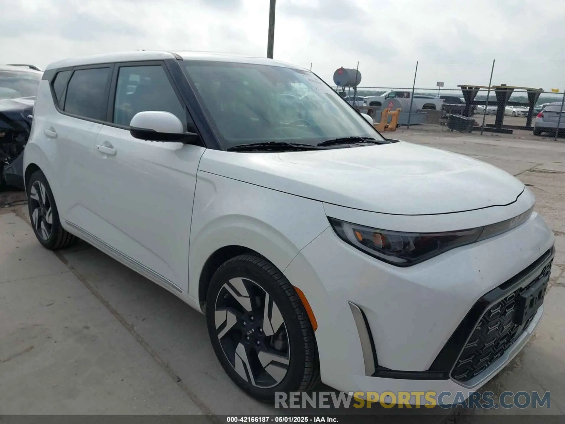 1 Photograph of a damaged car KNDJ53AU1P7885691 KIA SOUL 2023