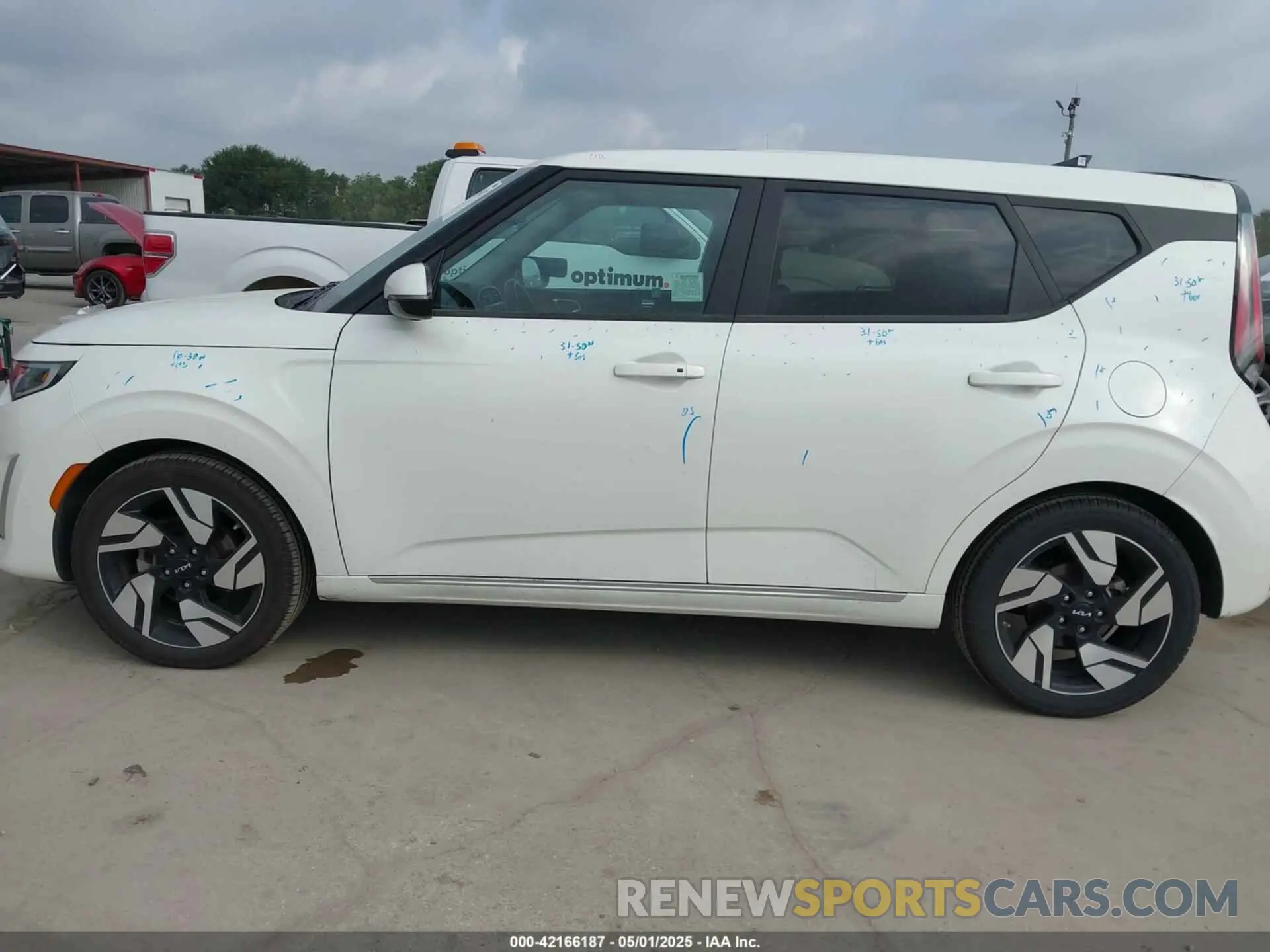 14 Photograph of a damaged car KNDJ53AU1P7885691 KIA SOUL 2023