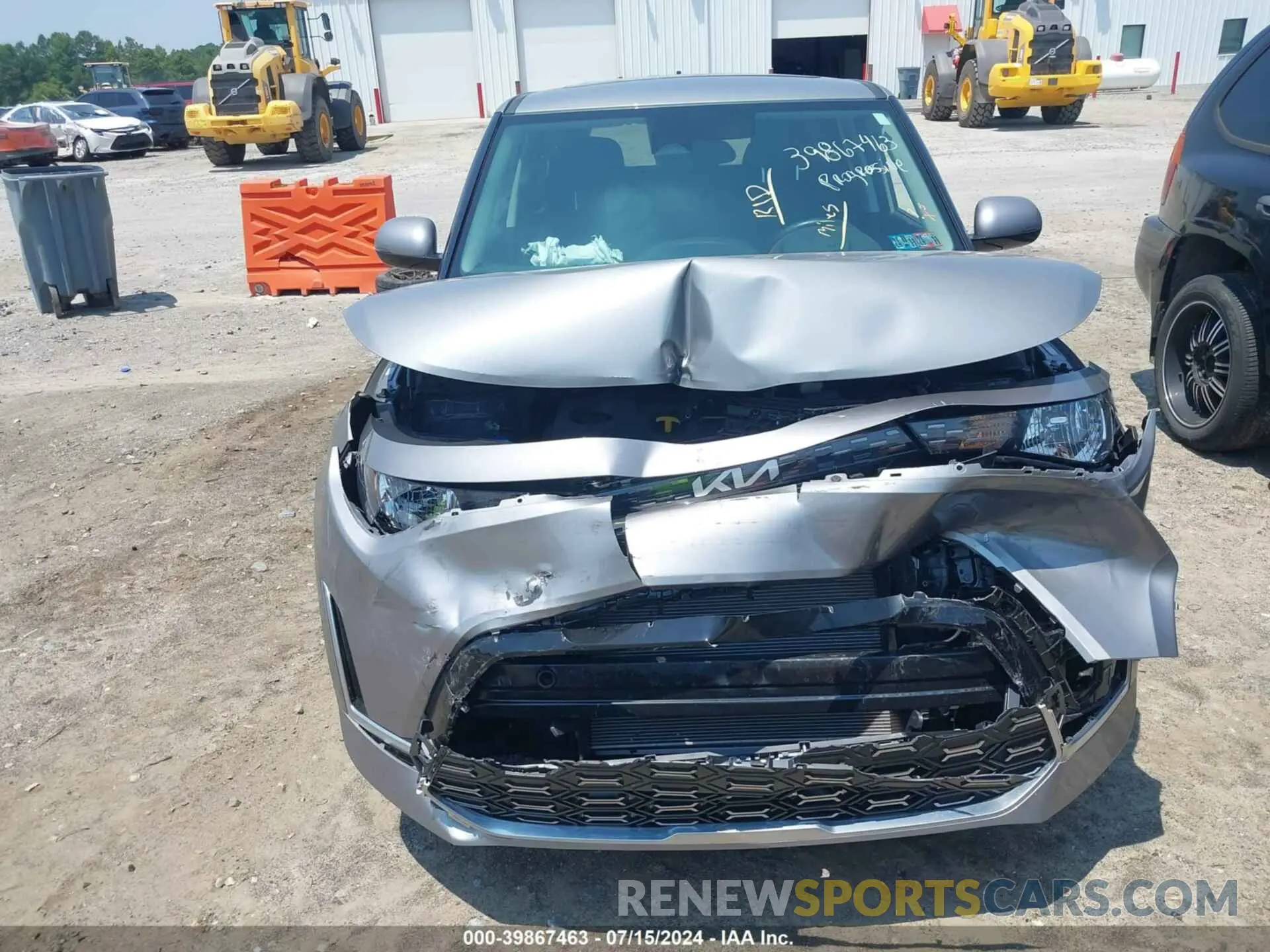 13 Photograph of a damaged car KNDJ53AU2P7852733 KIA SOUL 2023