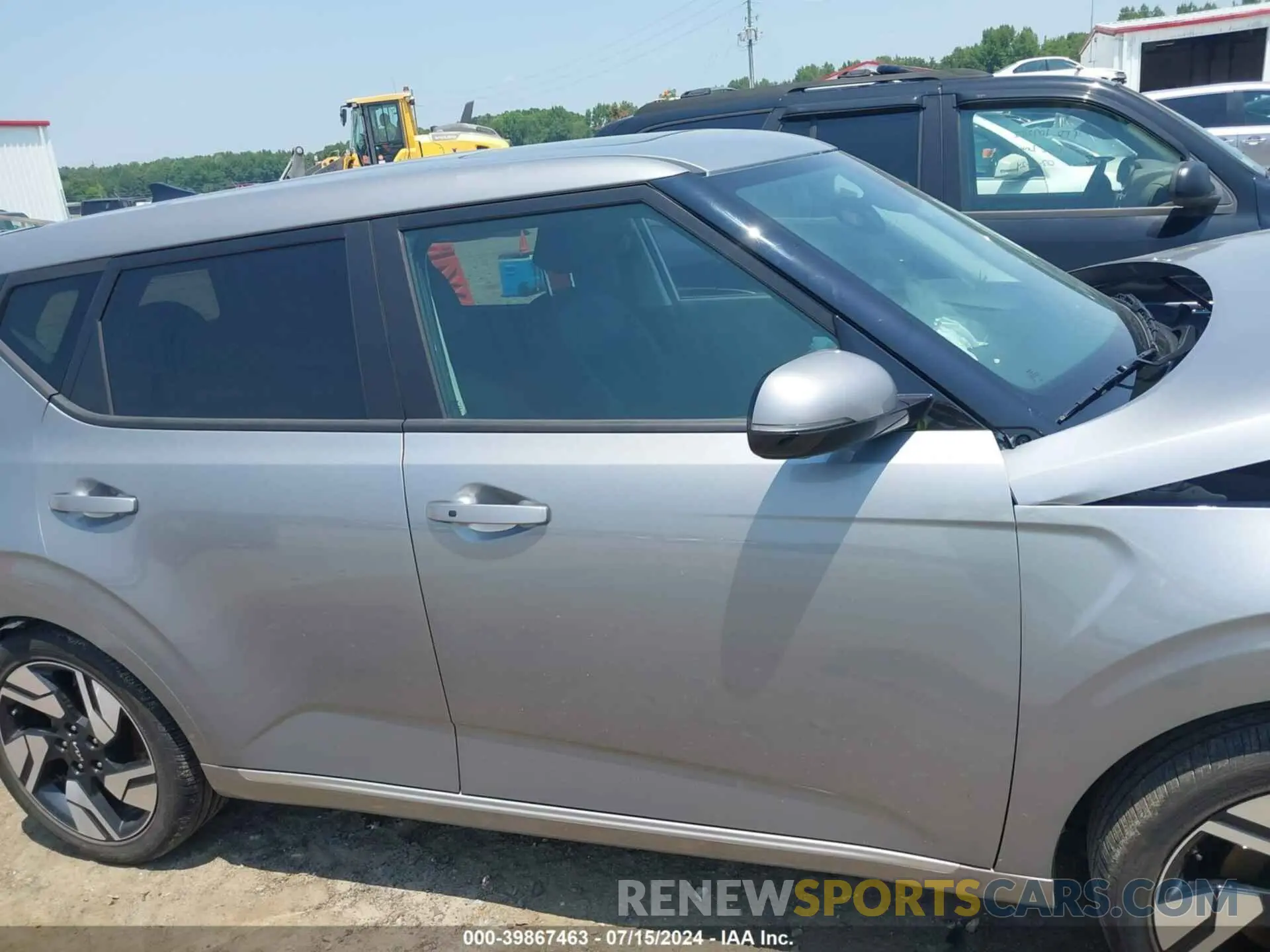 14 Photograph of a damaged car KNDJ53AU2P7852733 KIA SOUL 2023