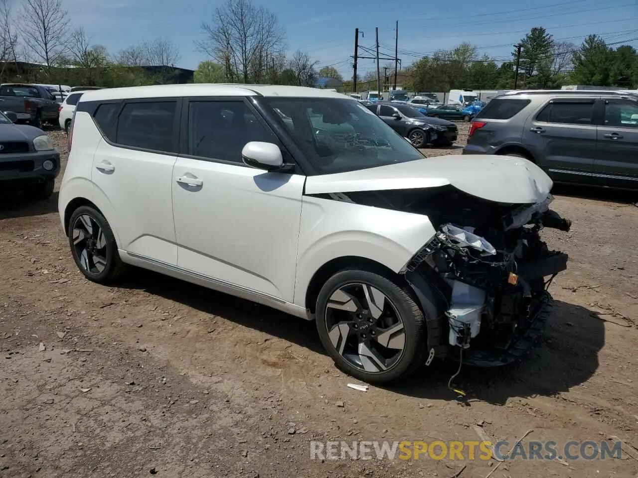 4 Photograph of a damaged car KNDJ53AU3P7841935 KIA SOUL 2023