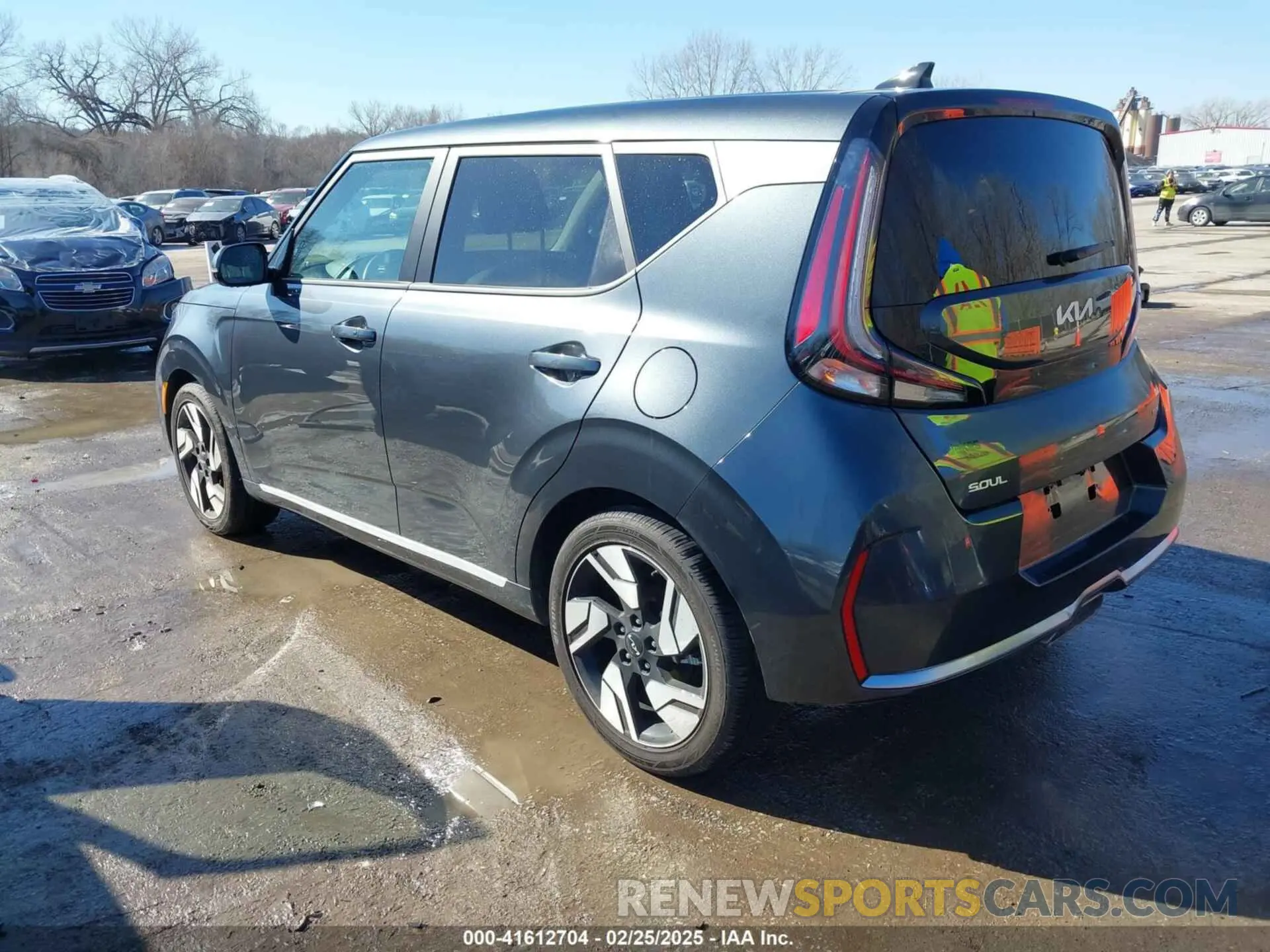 3 Photograph of a damaged car KNDJ53AU3P7882999 KIA SOUL 2023