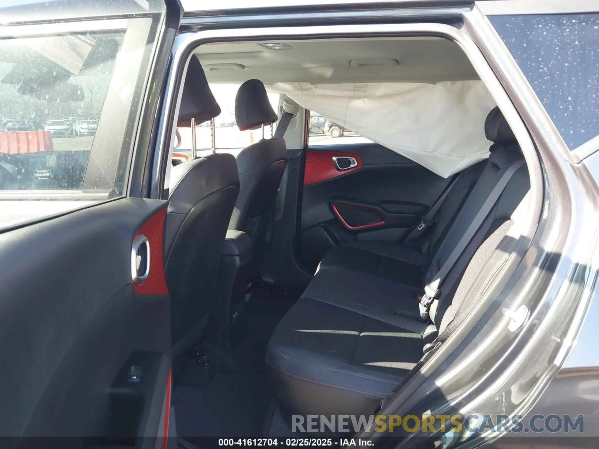 8 Photograph of a damaged car KNDJ53AU3P7882999 KIA SOUL 2023