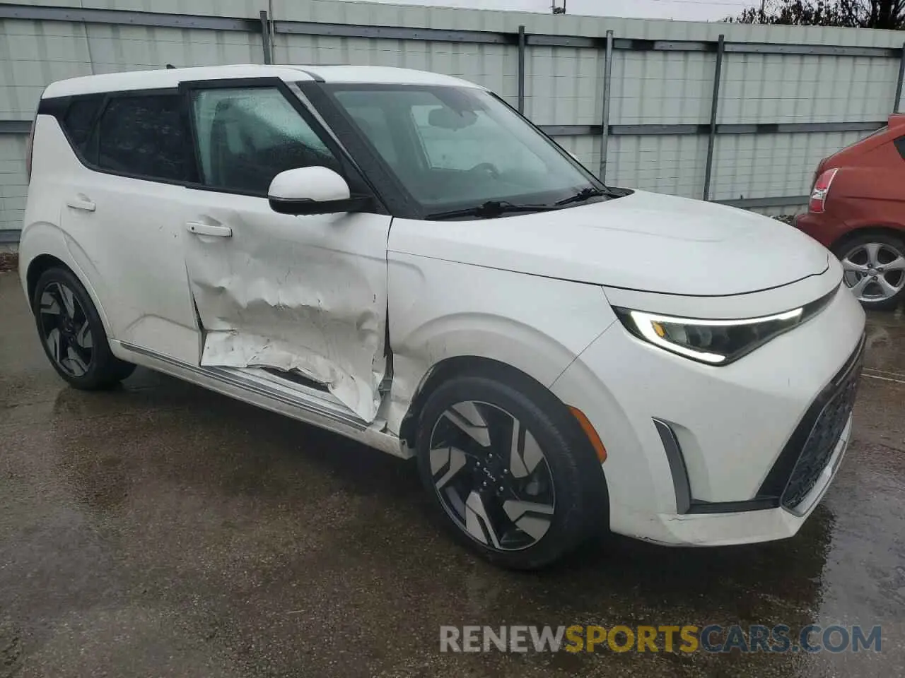 4 Photograph of a damaged car KNDJ53AU4P7867430 KIA SOUL 2023