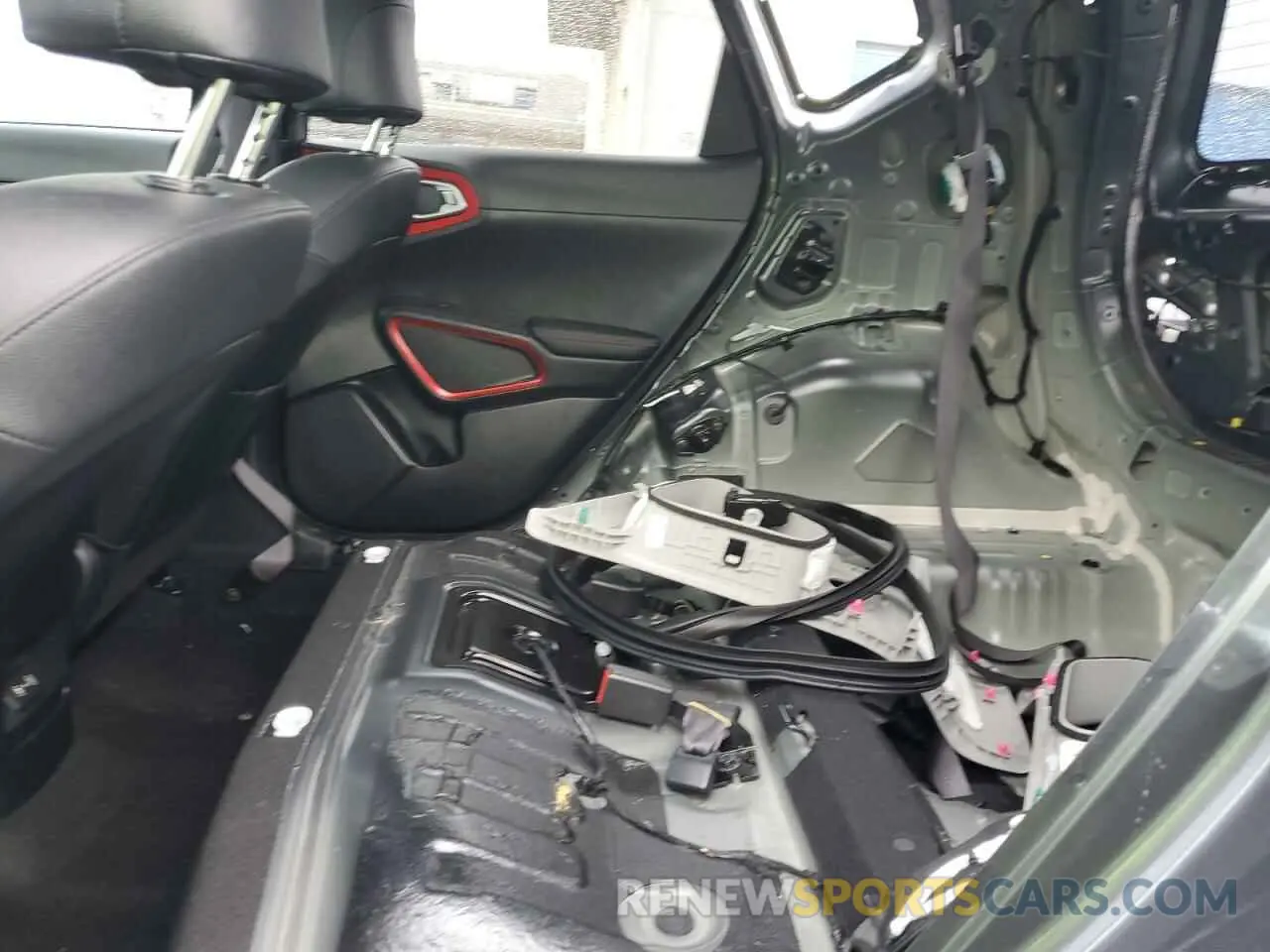 10 Photograph of a damaged car KNDJ53AU4P7890013 KIA SOUL 2023