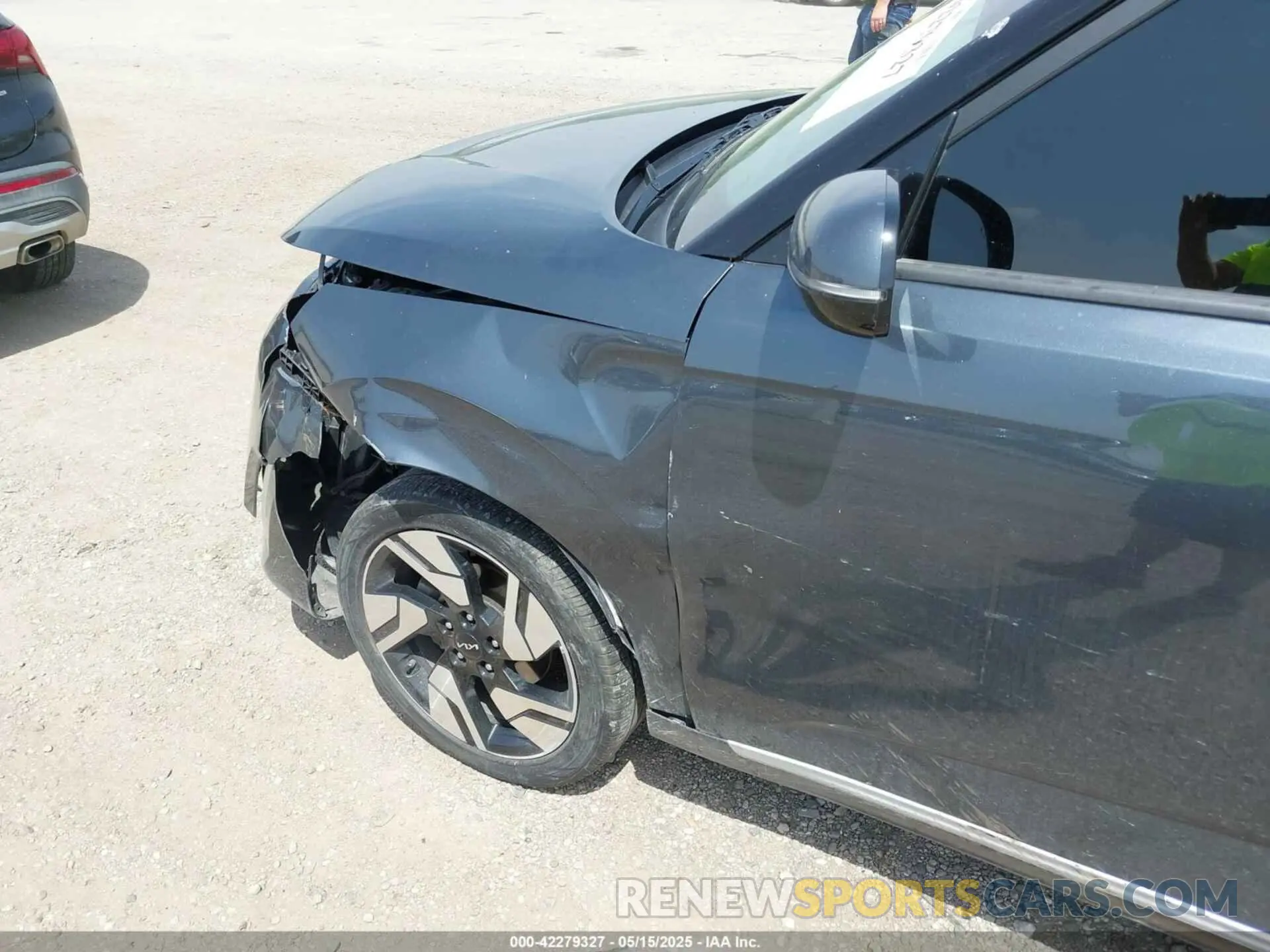 6 Photograph of a damaged car KNDJ53AU7P7191734 KIA SOUL 2023