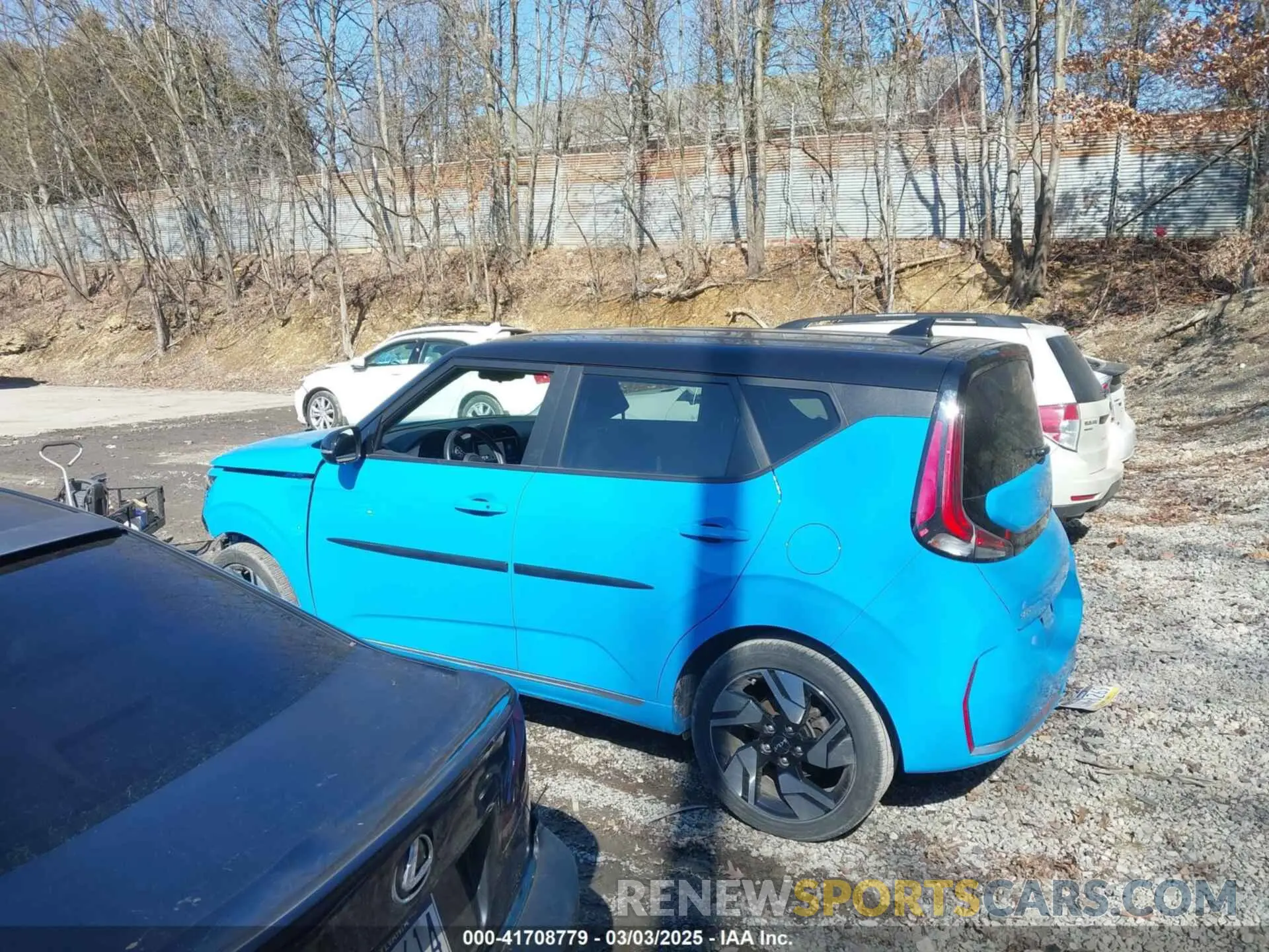 15 Photograph of a damaged car KNDJ53AU7P7206961 KIA SOUL 2023