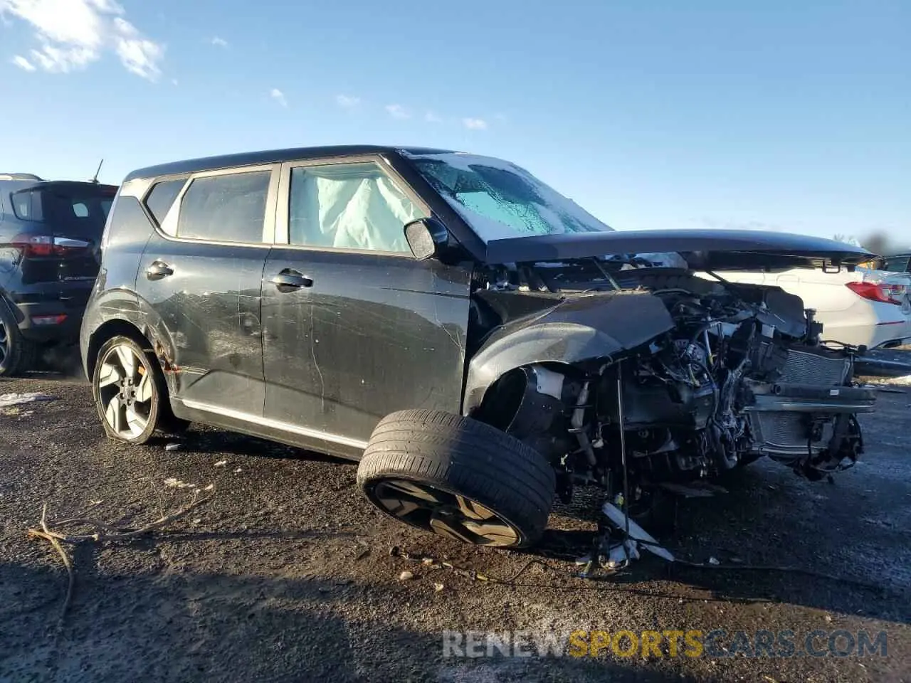 4 Photograph of a damaged car KNDJ53AU9P7841177 KIA SOUL 2023