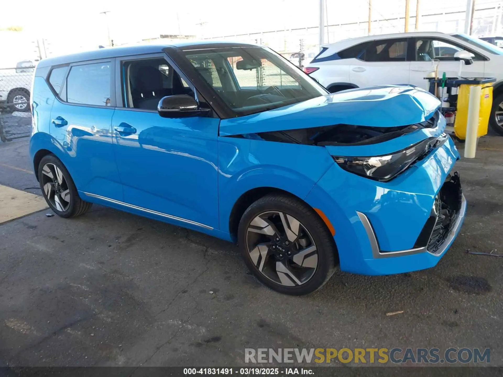 1 Photograph of a damaged car KNDJ53AUXP7193929 KIA SOUL 2023