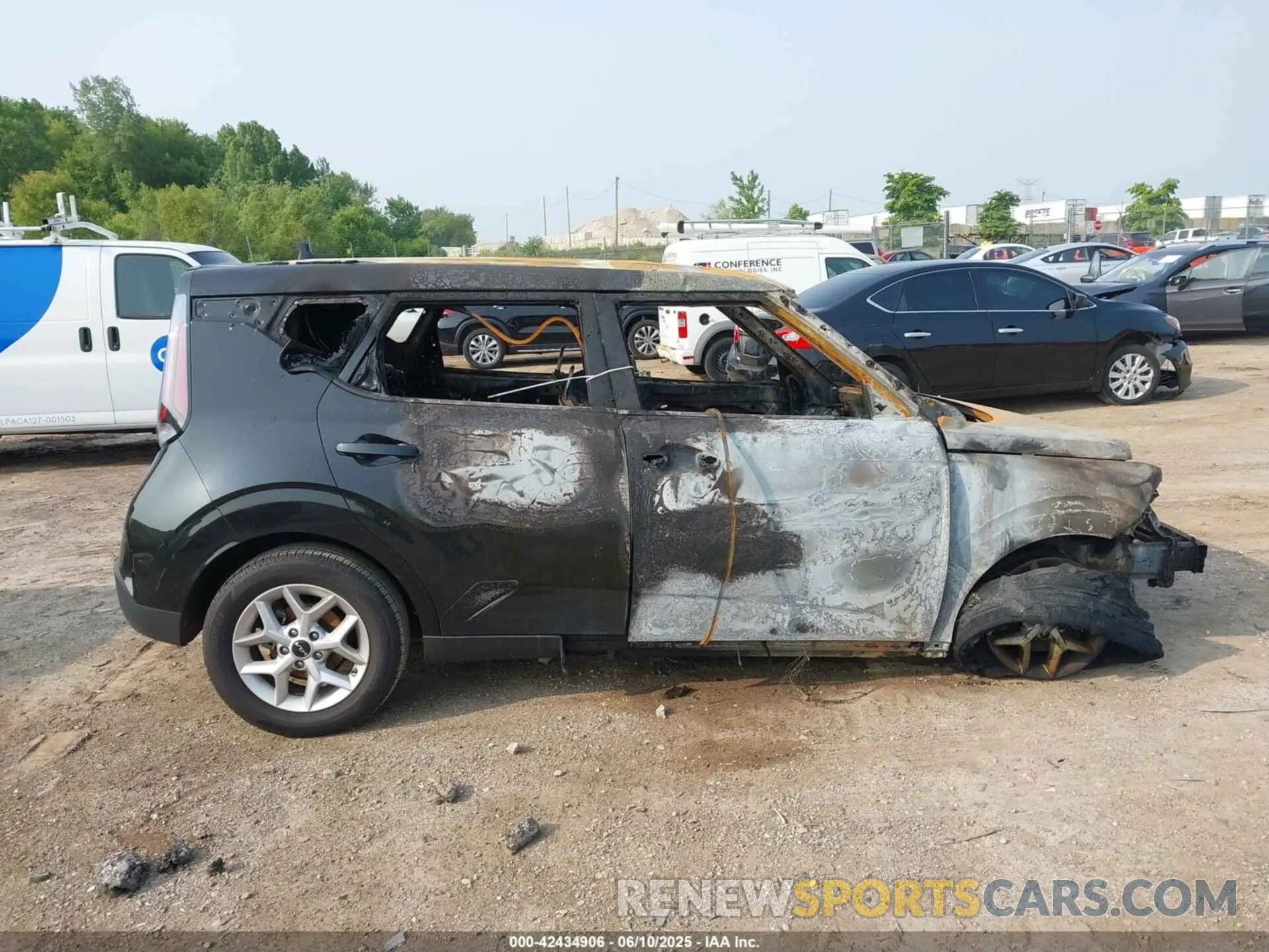 12 Photograph of a damaged car KNDJ23AU0R7238792 KIA SOUL 2024