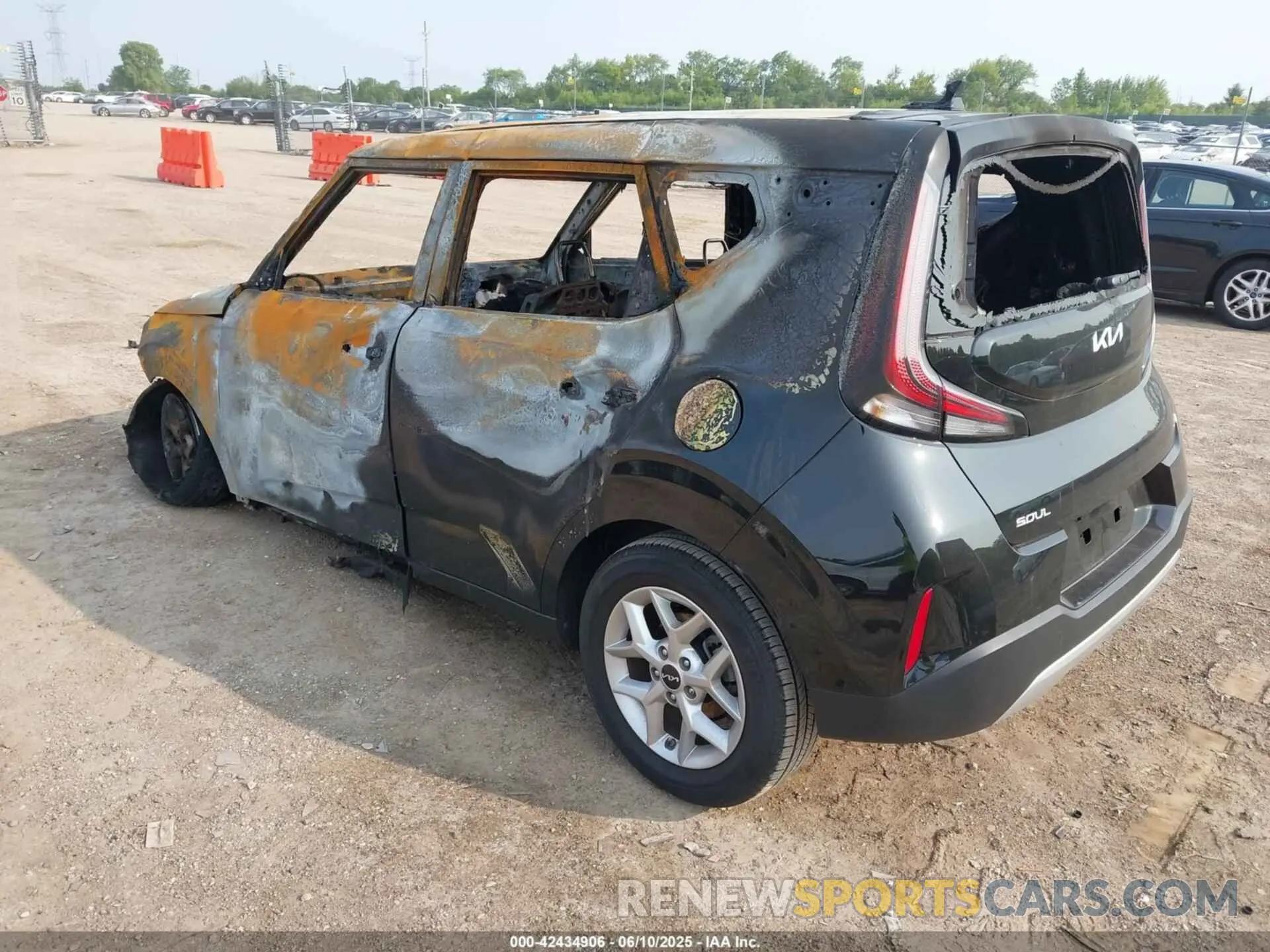 3 Photograph of a damaged car KNDJ23AU0R7238792 KIA SOUL 2024