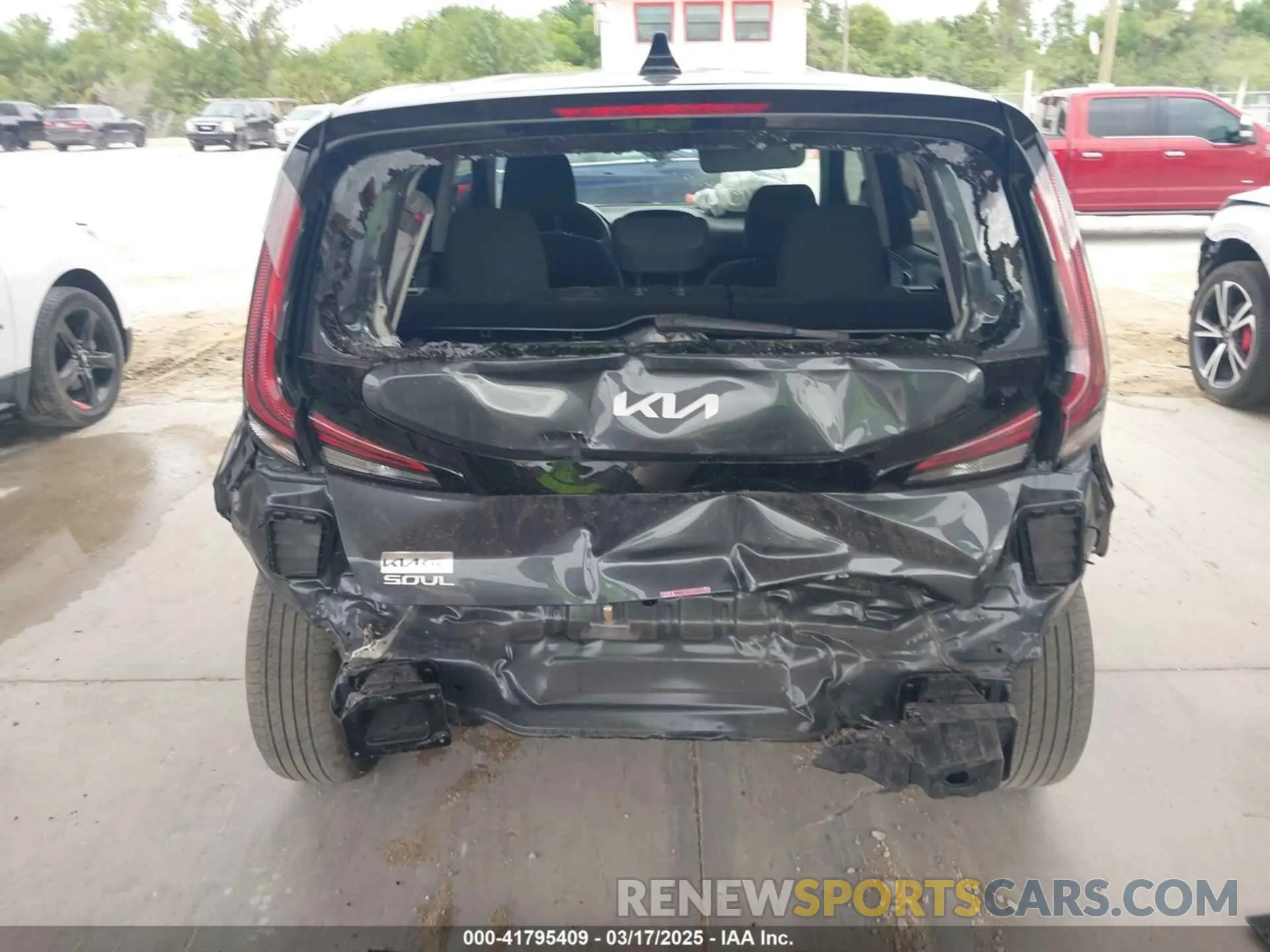 17 Photograph of a damaged car KNDJ23AU1R7919964 KIA SOUL 2024