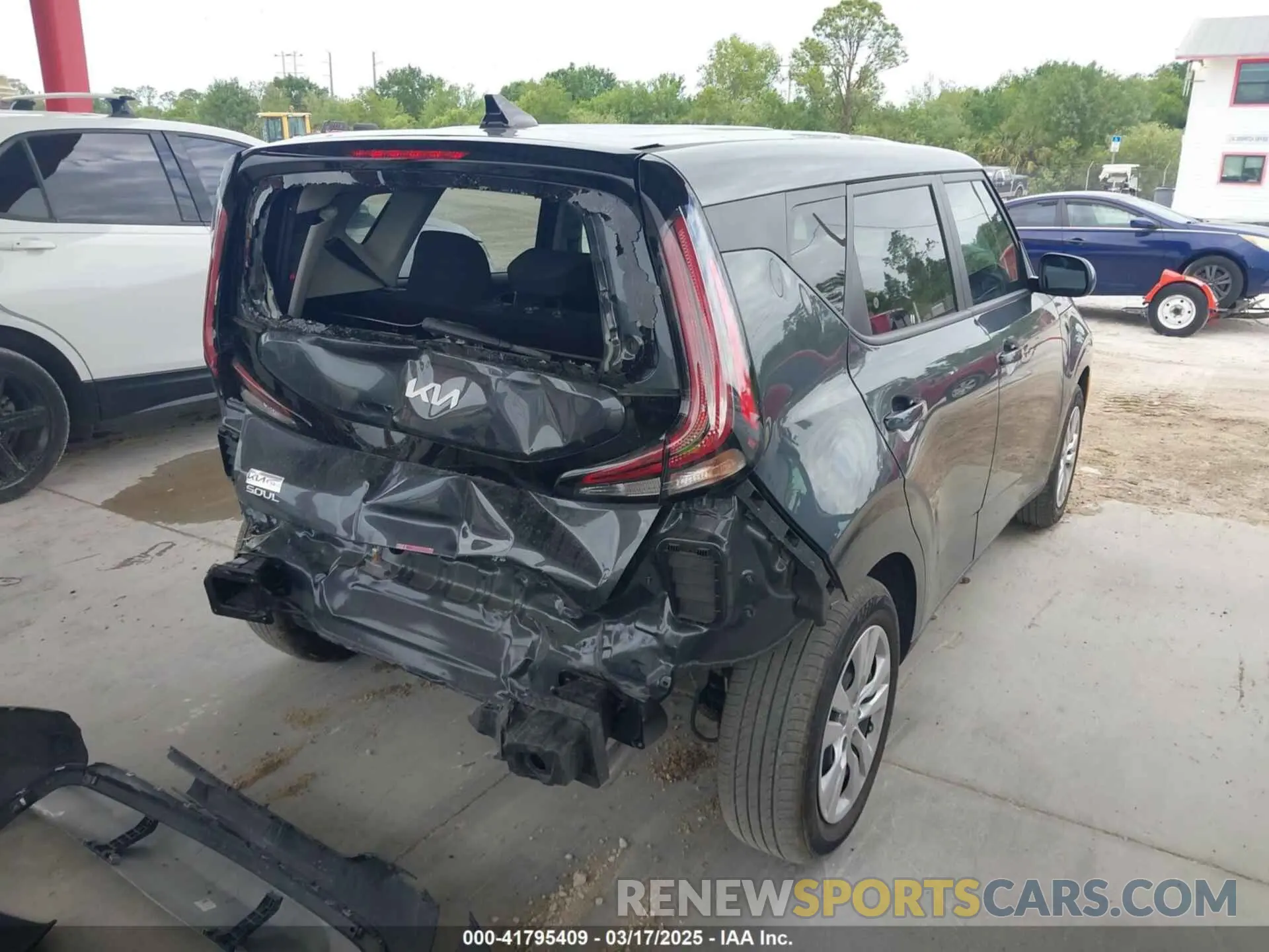 4 Photograph of a damaged car KNDJ23AU1R7919964 KIA SOUL 2024