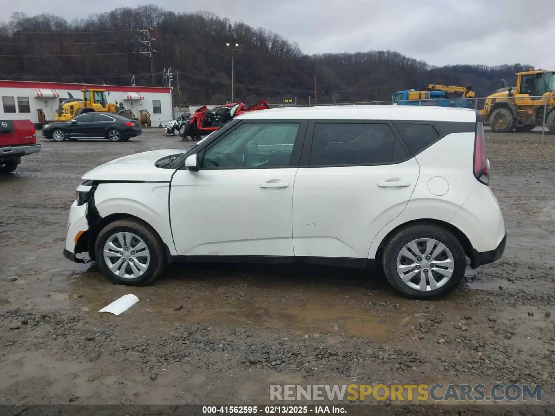 14 Photograph of a damaged car KNDJ23AU5R7237881 KIA SOUL 2024
