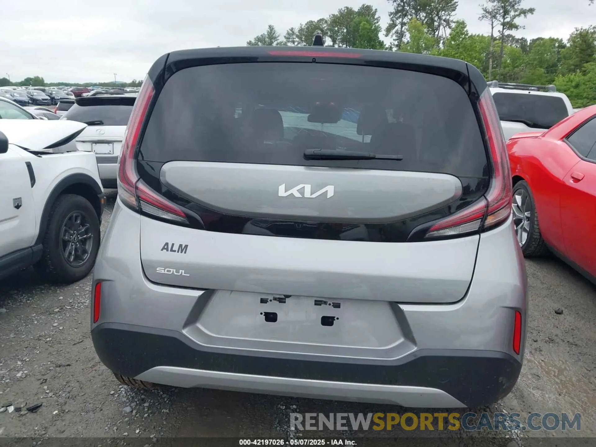 16 Photograph of a damaged car KNDJ23AU5R7897984 KIA SOUL 2024