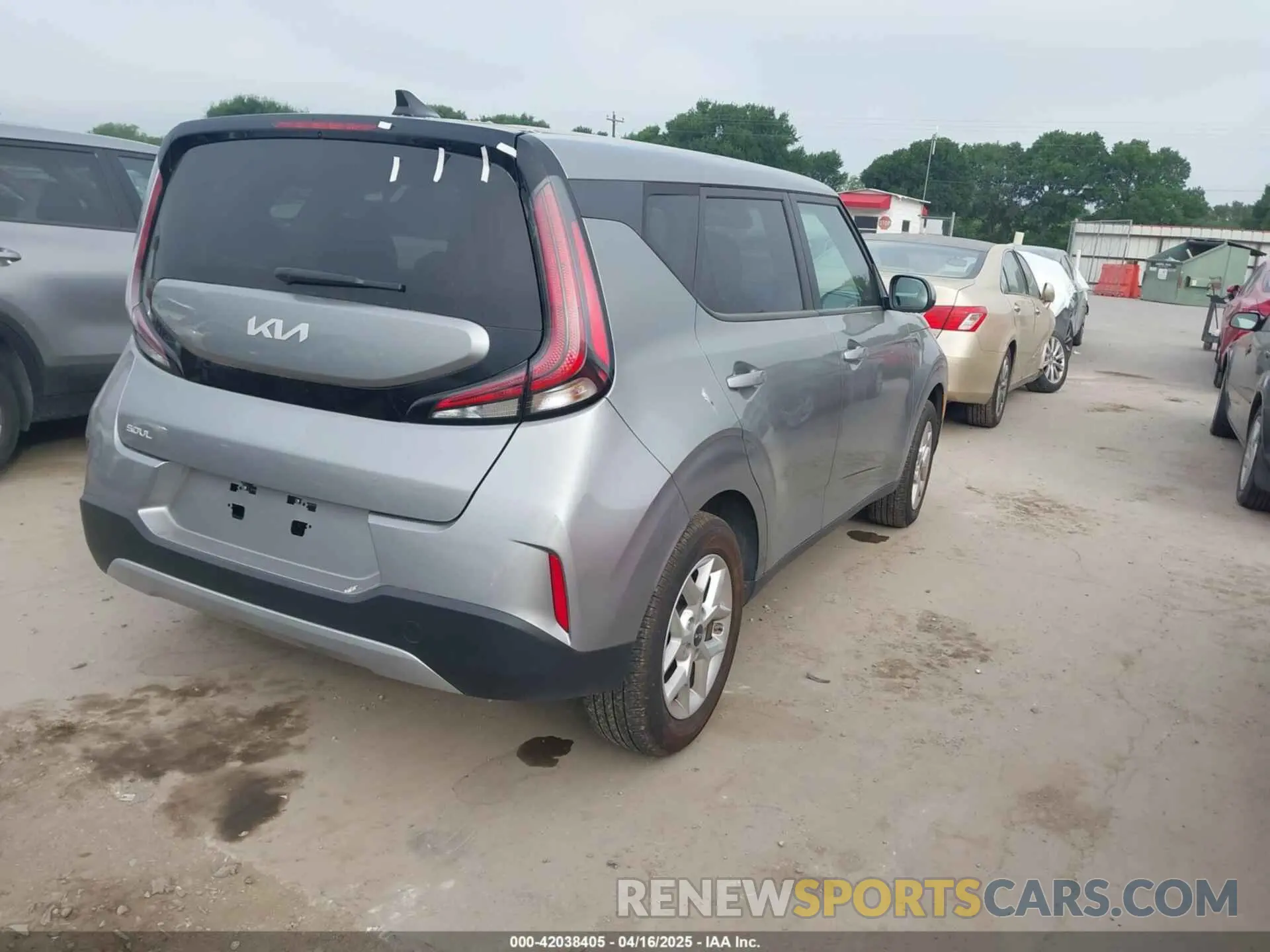 4 Photograph of a damaged car KNDJ23AU5R7914508 KIA SOUL 2024