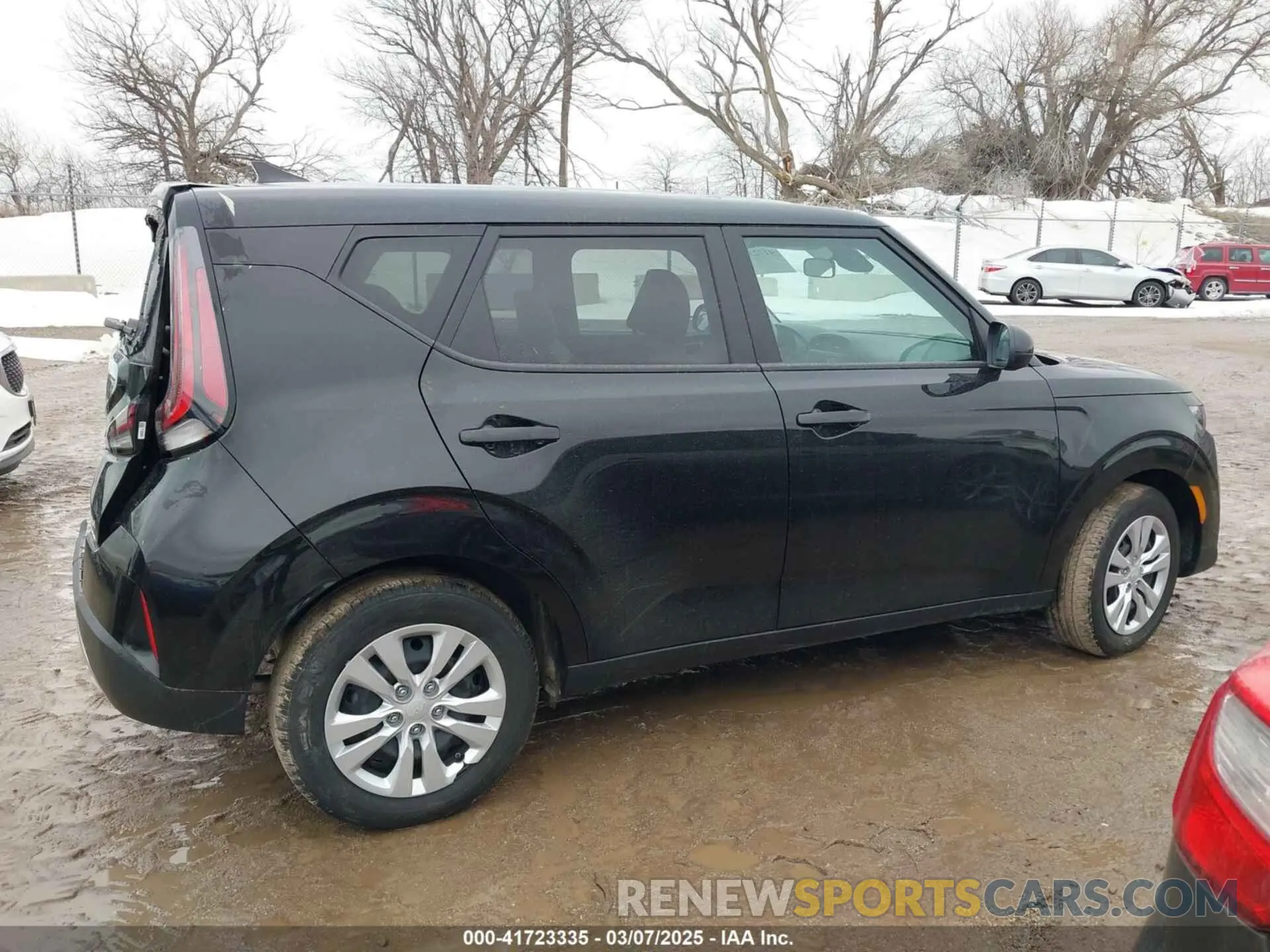14 Photograph of a damaged car KNDJ23AU6R7237047 KIA SOUL 2024