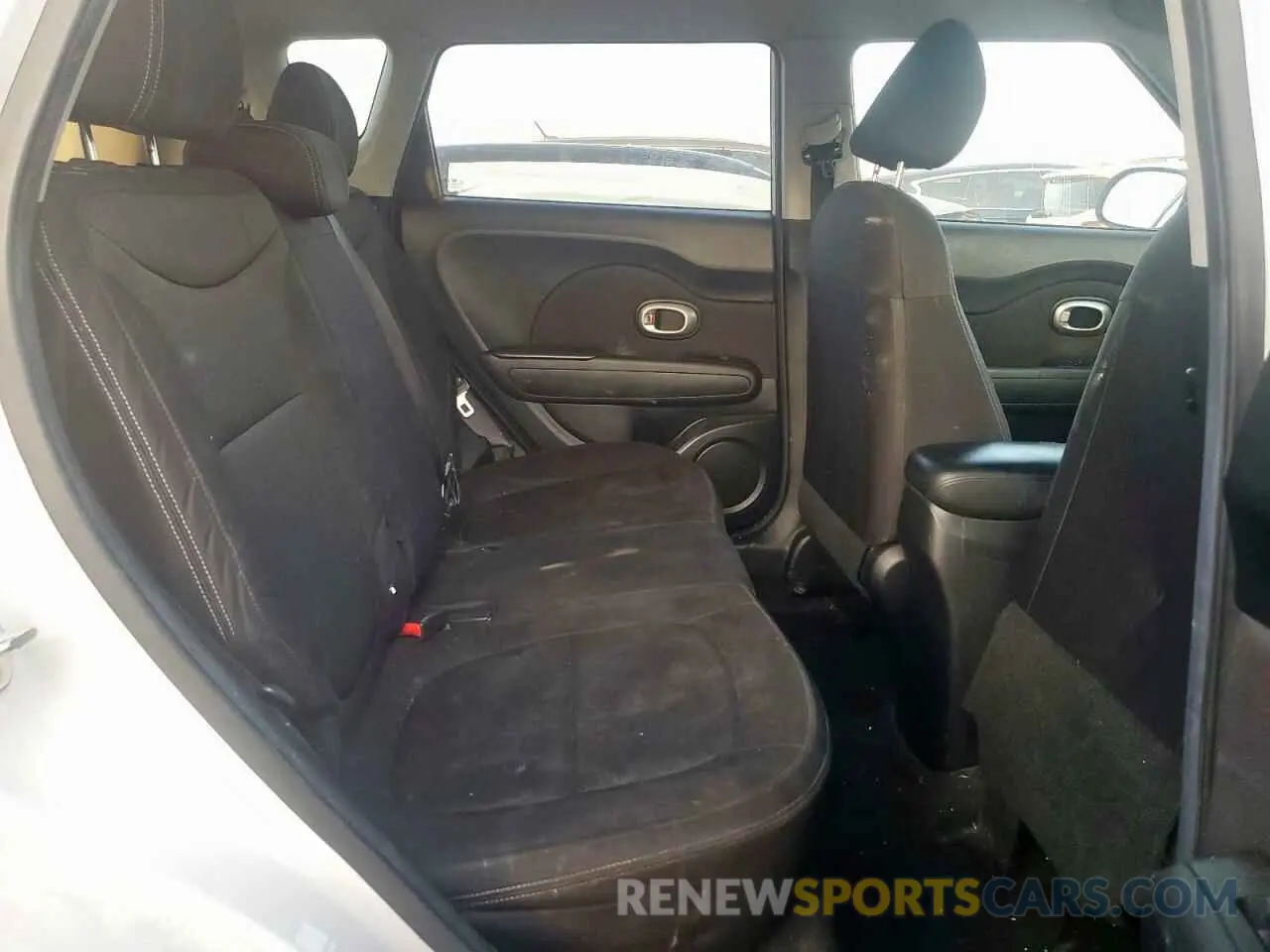 10 Photograph of a damaged car KNDJ23AU6R7899985 KIA SOUL 2024