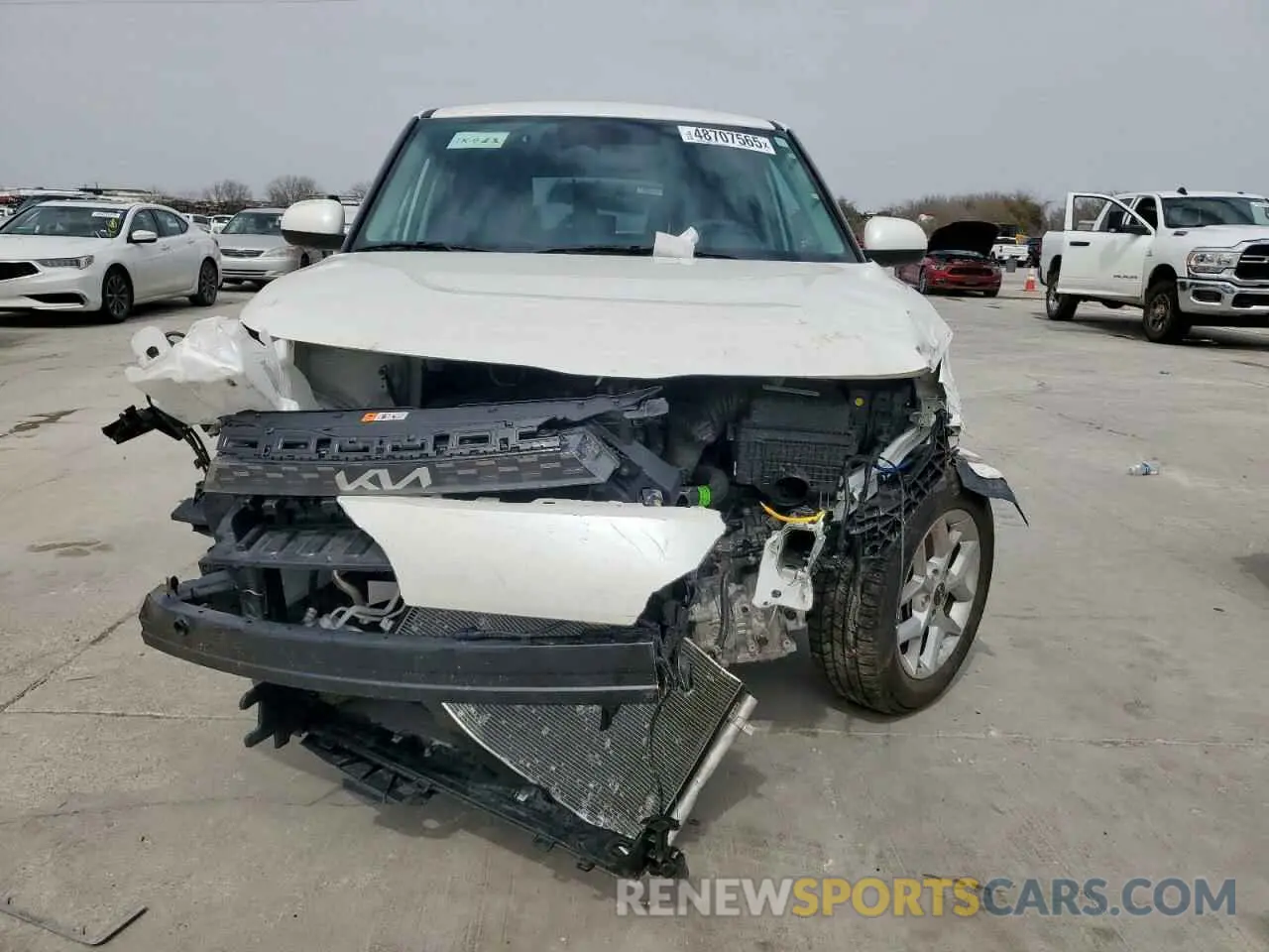 5 Photograph of a damaged car KNDJ23AU6R7899985 KIA SOUL 2024