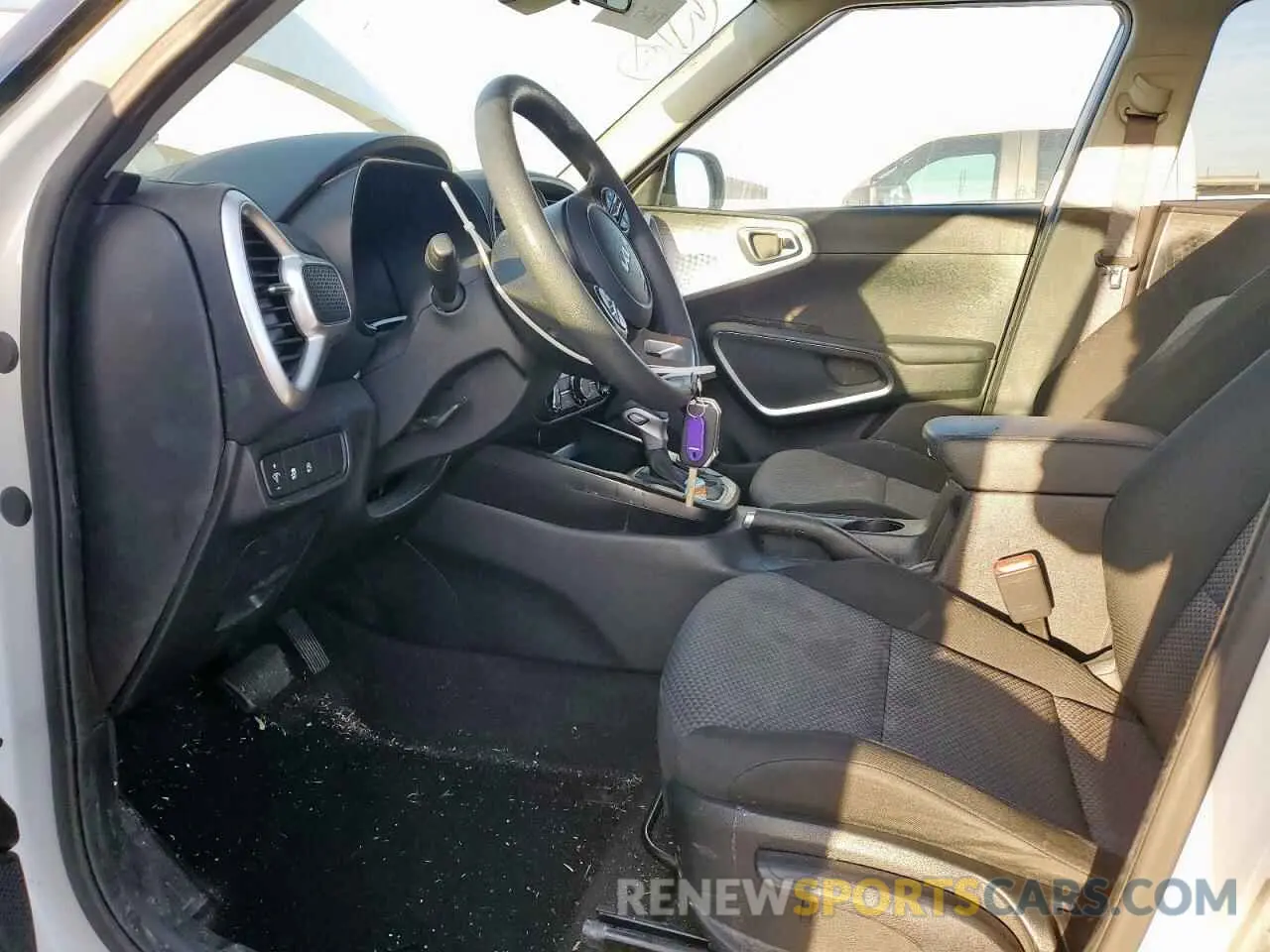 7 Photograph of a damaged car KNDJ23AU6R7899985 KIA SOUL 2024