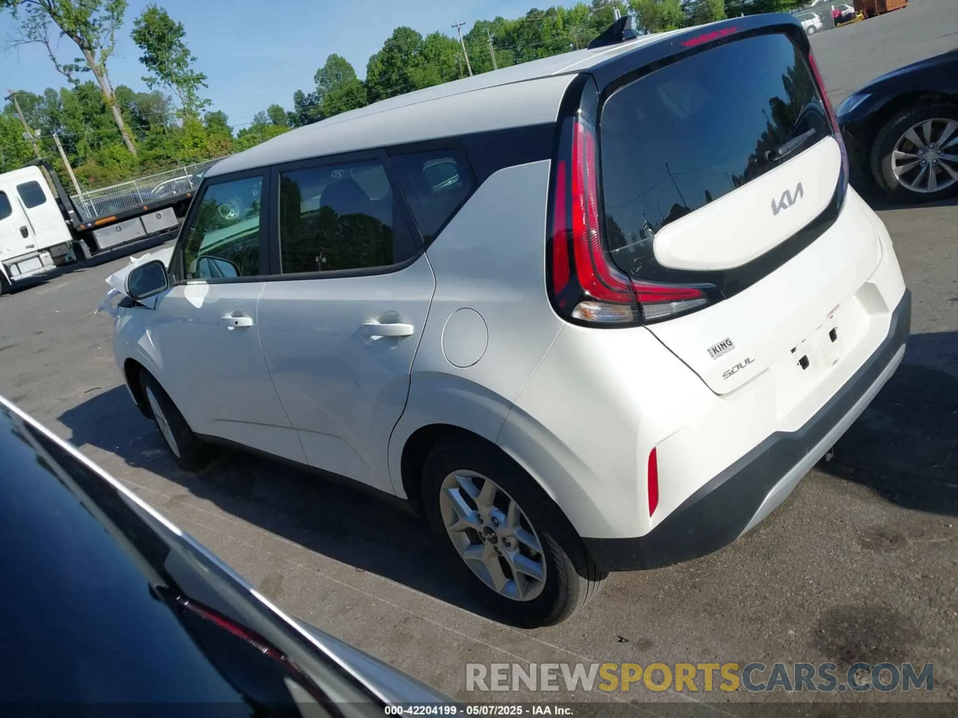 3 Photograph of a damaged car KNDJ23AU6R7914131 KIA SOUL 2024