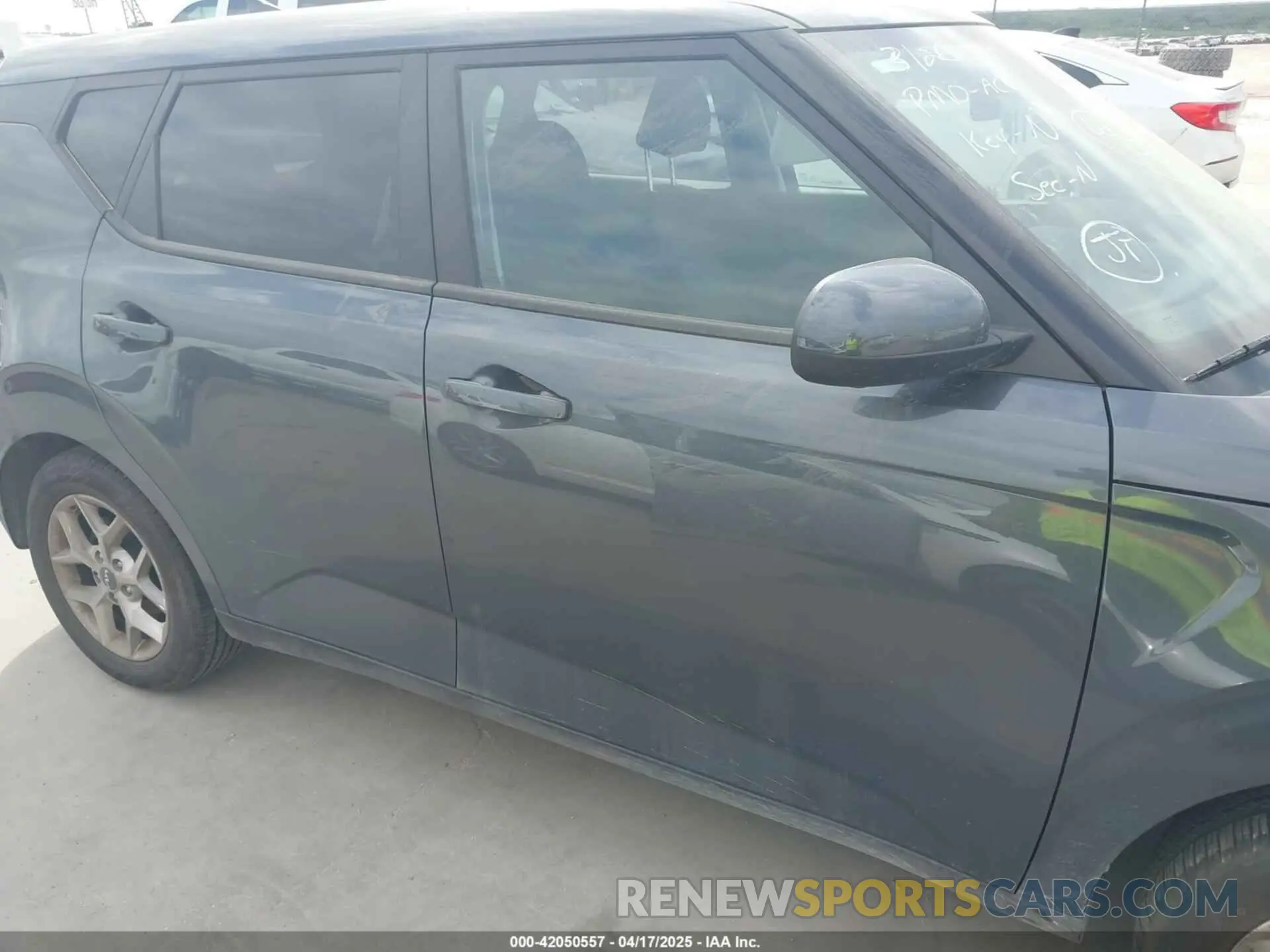 13 Photograph of a damaged car KNDJ23AU6R7916641 KIA SOUL 2024