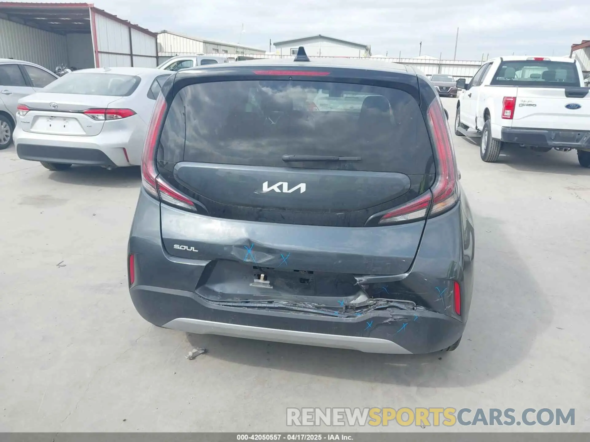 16 Photograph of a damaged car KNDJ23AU6R7916641 KIA SOUL 2024