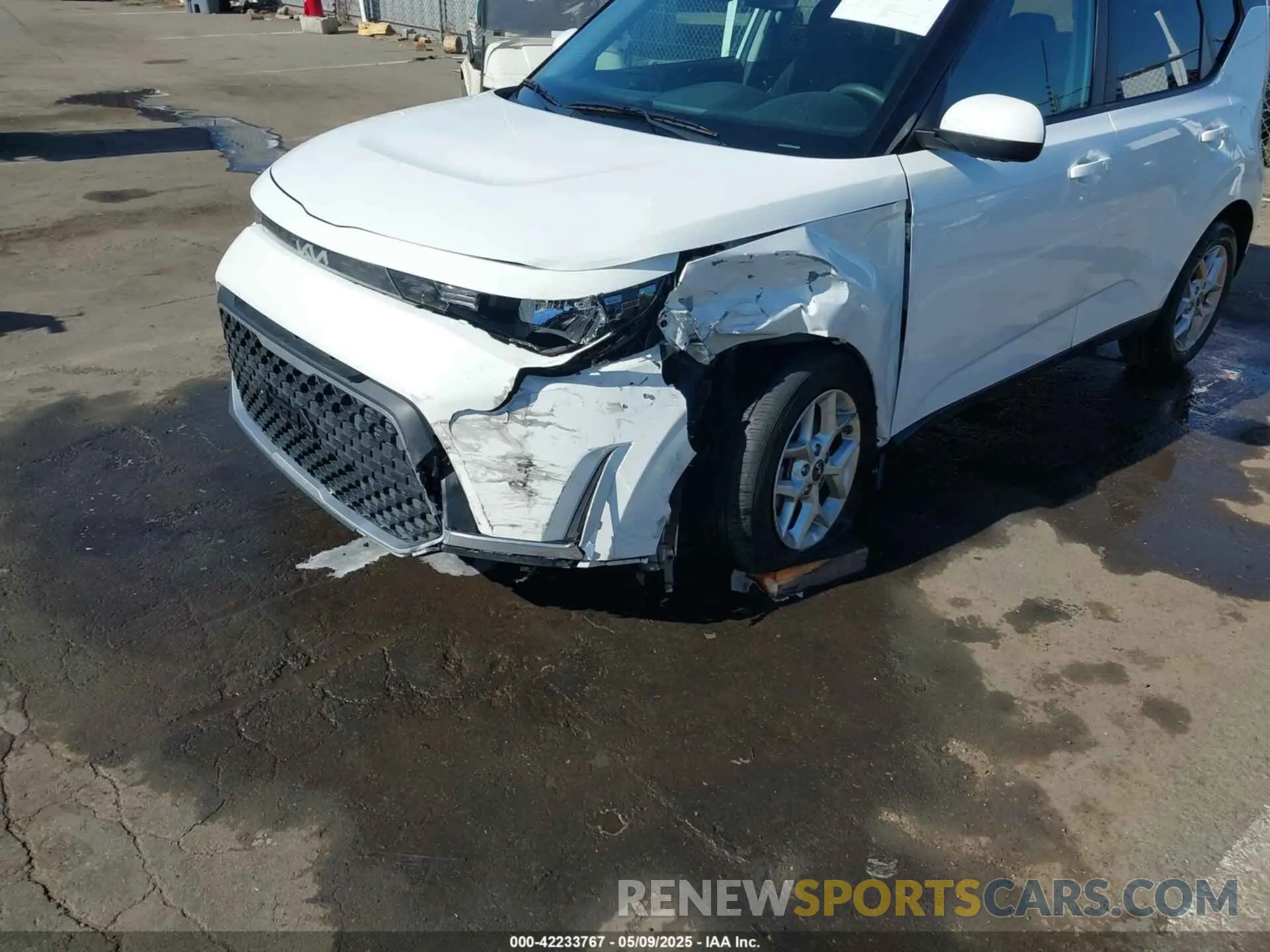 6 Photograph of a damaged car KNDJ23AU7R7227529 KIA SOUL 2024