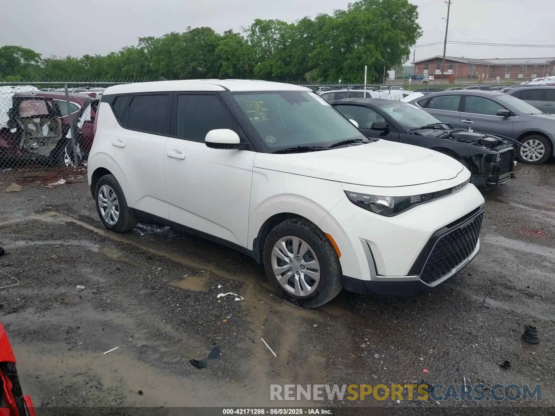 1 Photograph of a damaged car KNDJ23AU7R7906295 KIA SOUL 2024