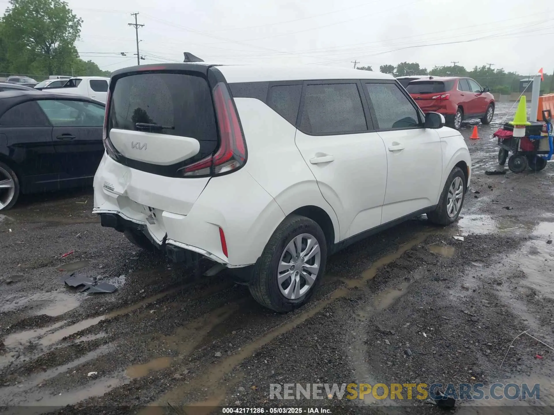 4 Photograph of a damaged car KNDJ23AU7R7906295 KIA SOUL 2024