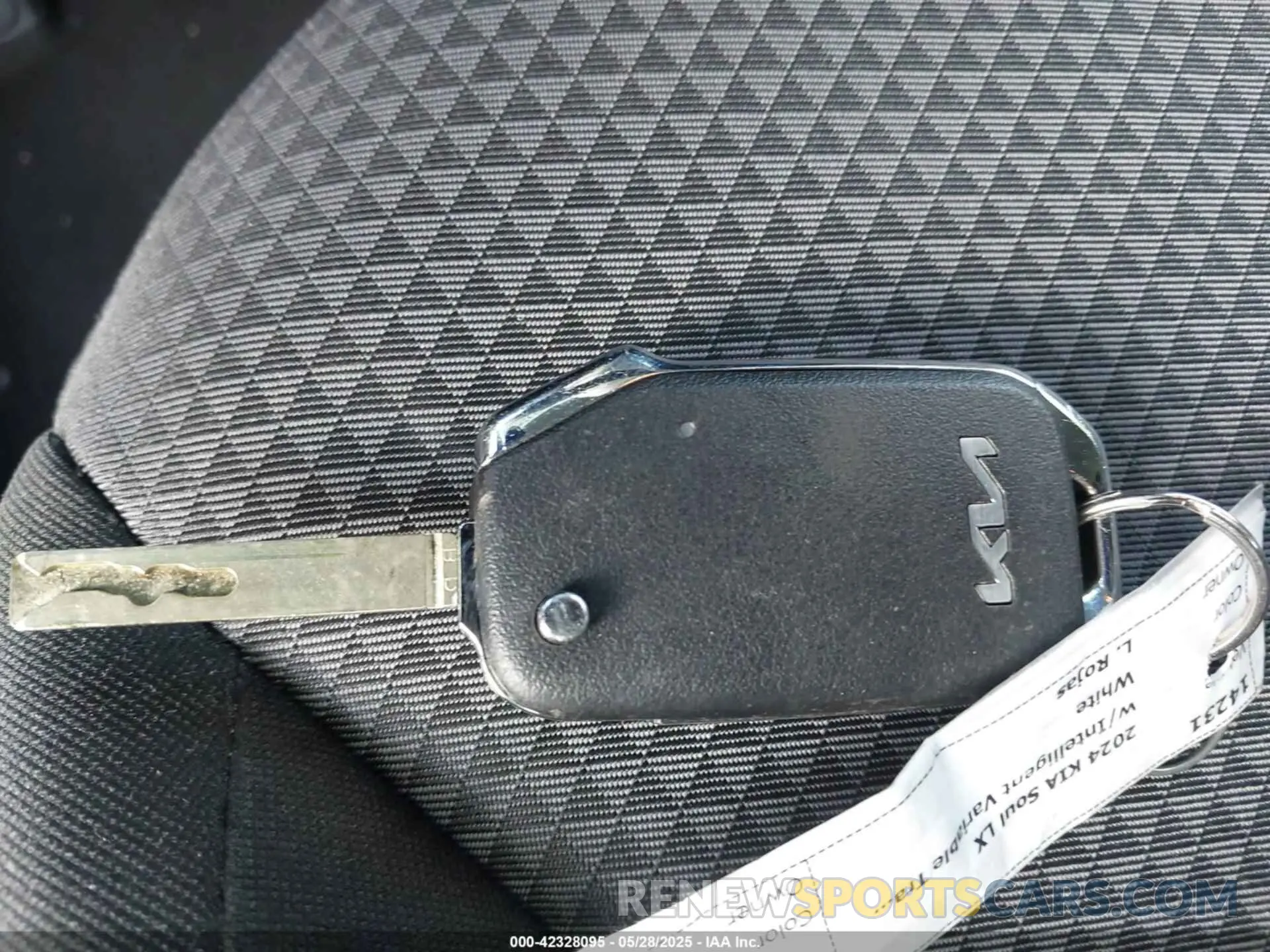 11 Photograph of a damaged car KNDJ23AU9R7920490 KIA SOUL 2024