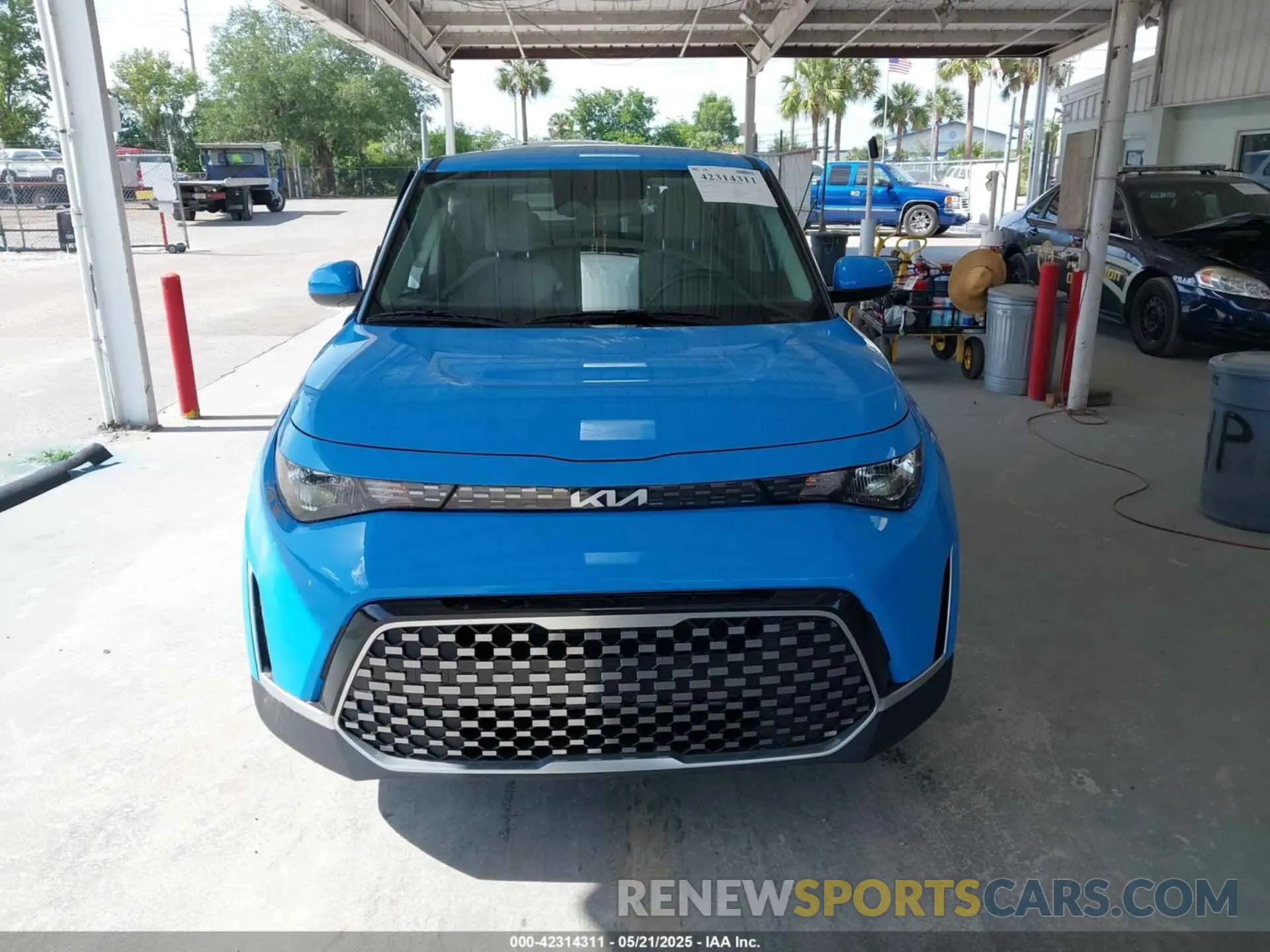 13 Photograph of a damaged car KNDJ33AU1R7225272 KIA SOUL 2024