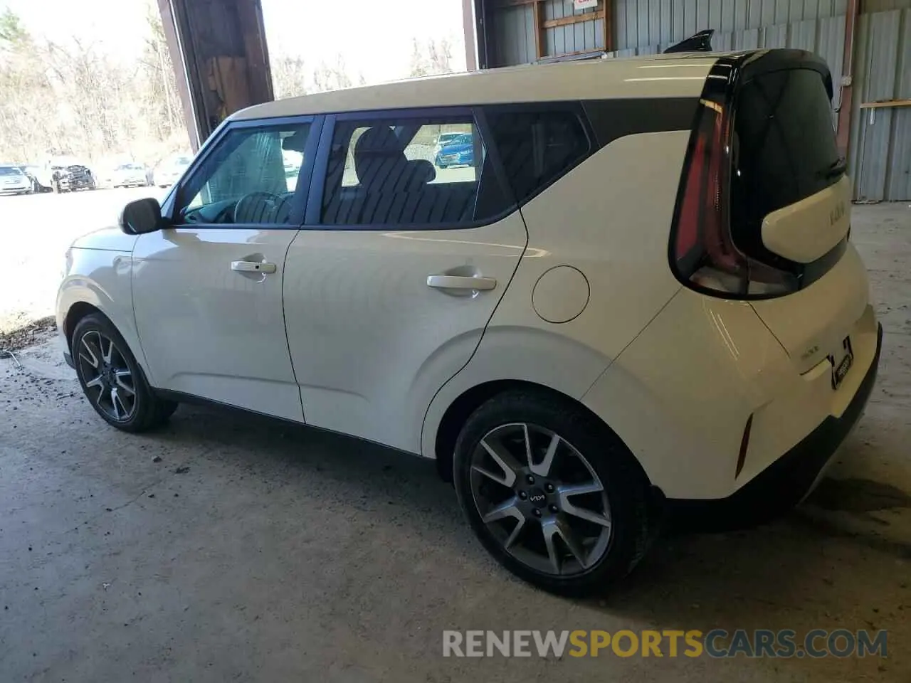 2 Photograph of a damaged car KNDJ33AU1R7227989 KIA SOUL 2024
