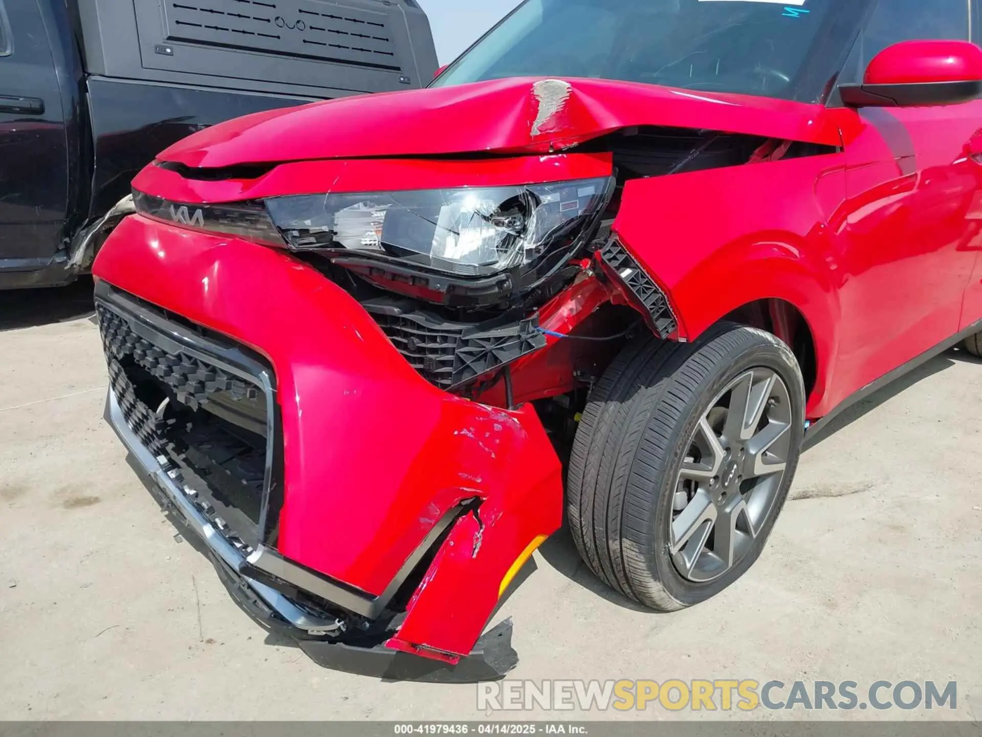 6 Photograph of a damaged car KNDJ33AU3R7219988 KIA SOUL 2024