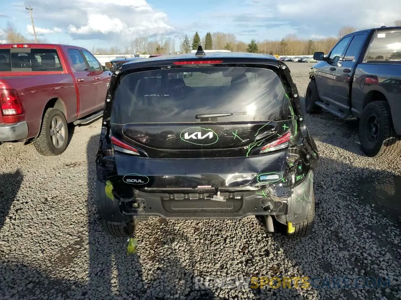 6 Photograph of a damaged car KNDJ33AU3R7899682 KIA SOUL 2024
