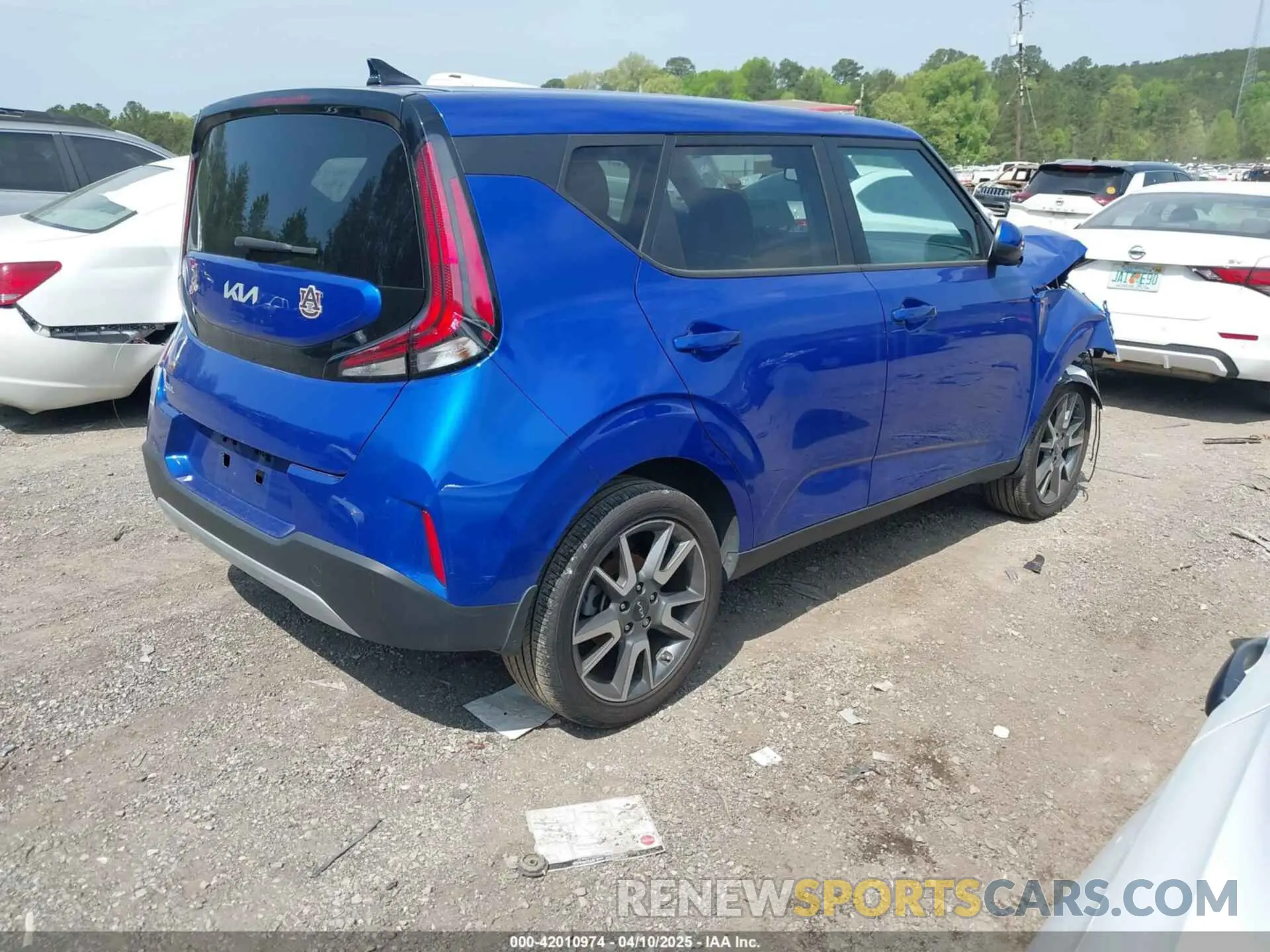 4 Photograph of a damaged car KNDJ33AU9R7236522 KIA SOUL 2024
