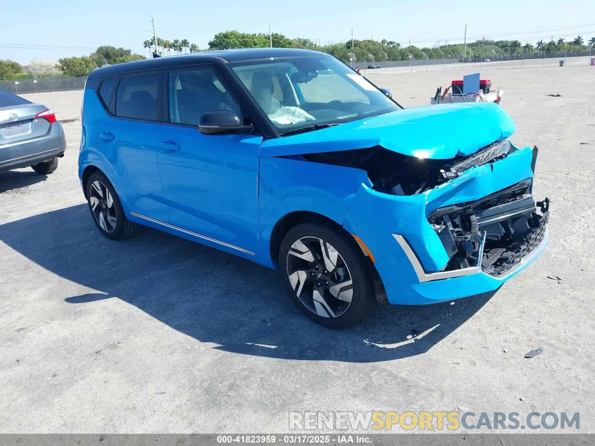 1 Photograph of a damaged car KNDJ53AU0R7219196 KIA SOUL 2024