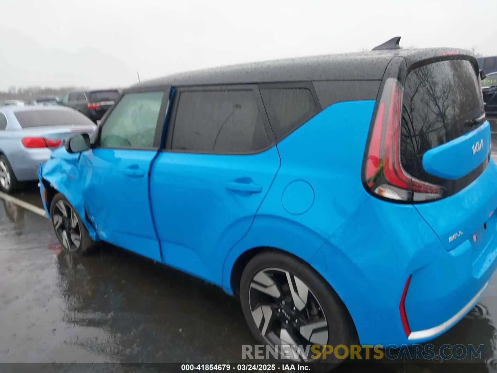 3 Photograph of a damaged car KNDJ53AU1R7231700 KIA SOUL 2024