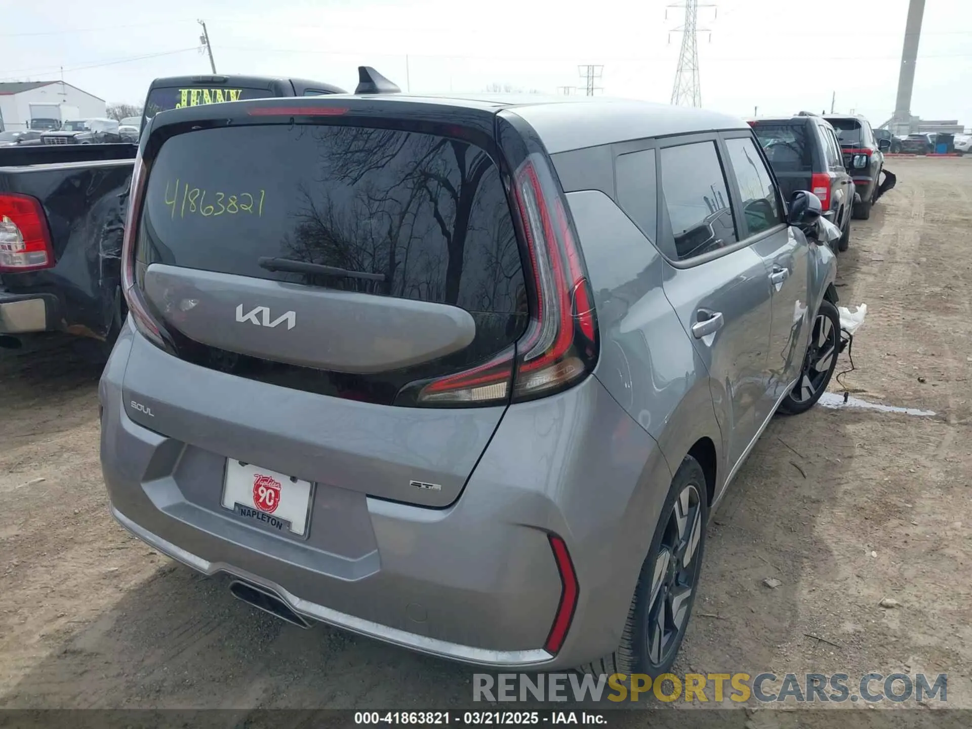4 Photograph of a damaged car KNDJ53AU1R7900869 KIA SOUL 2024