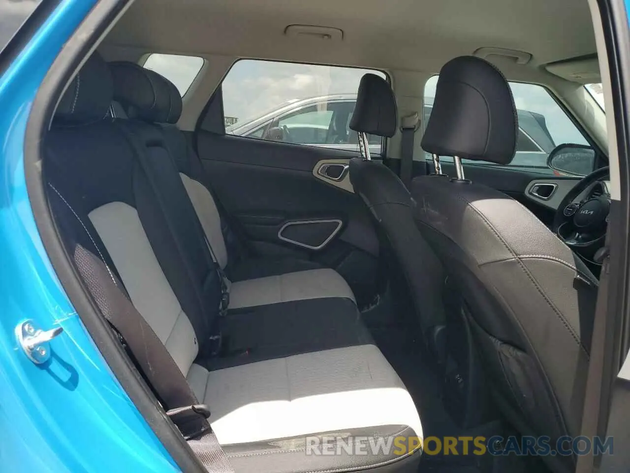 10 Photograph of a damaged car KNDJ53AU2R7218650 KIA SOUL 2024