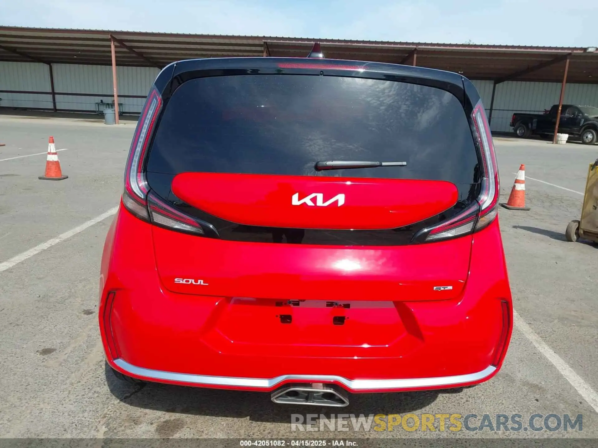 17 Photograph of a damaged car KNDJ53AU6R7221969 KIA SOUL 2024