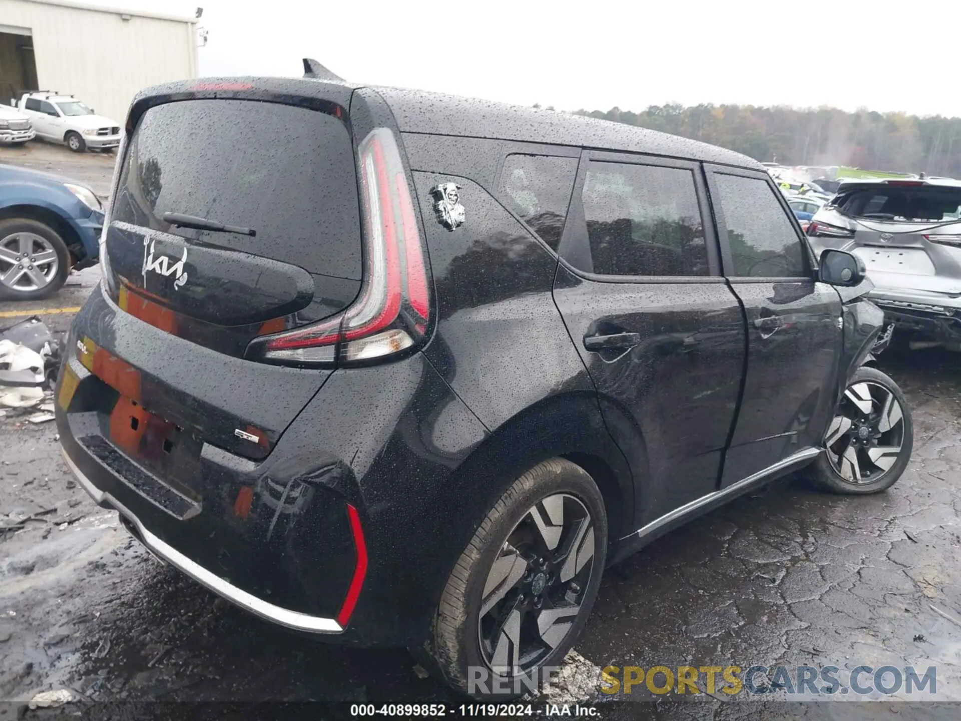 4 Photograph of a damaged car KNDJ53AU7R7237355 KIA SOUL 2024