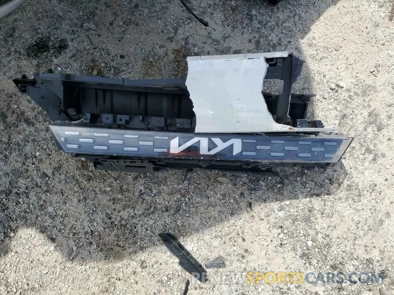 12 Photograph of a damaged car KNDJ23AU2S7923155 KIA SOUL 2025