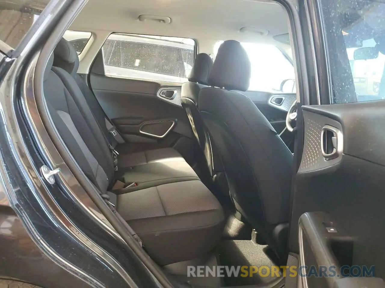 10 Photograph of a damaged car KNDJ23AU4S7257643 KIA SOUL 2025