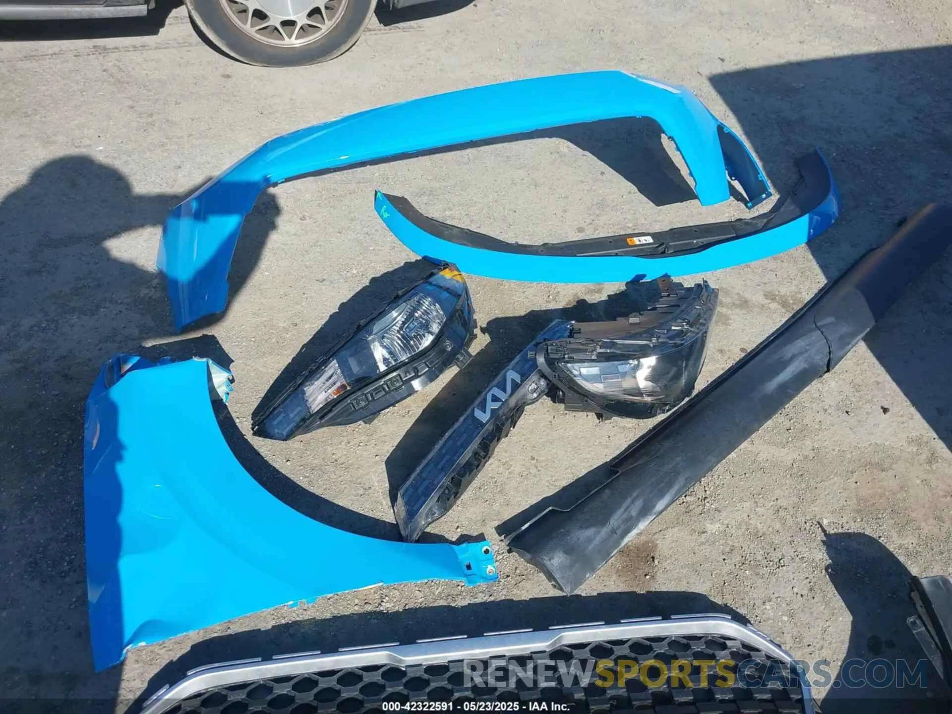 18 Photograph of a damaged car KNDJ23AU5S7250605 KIA SOUL 2025