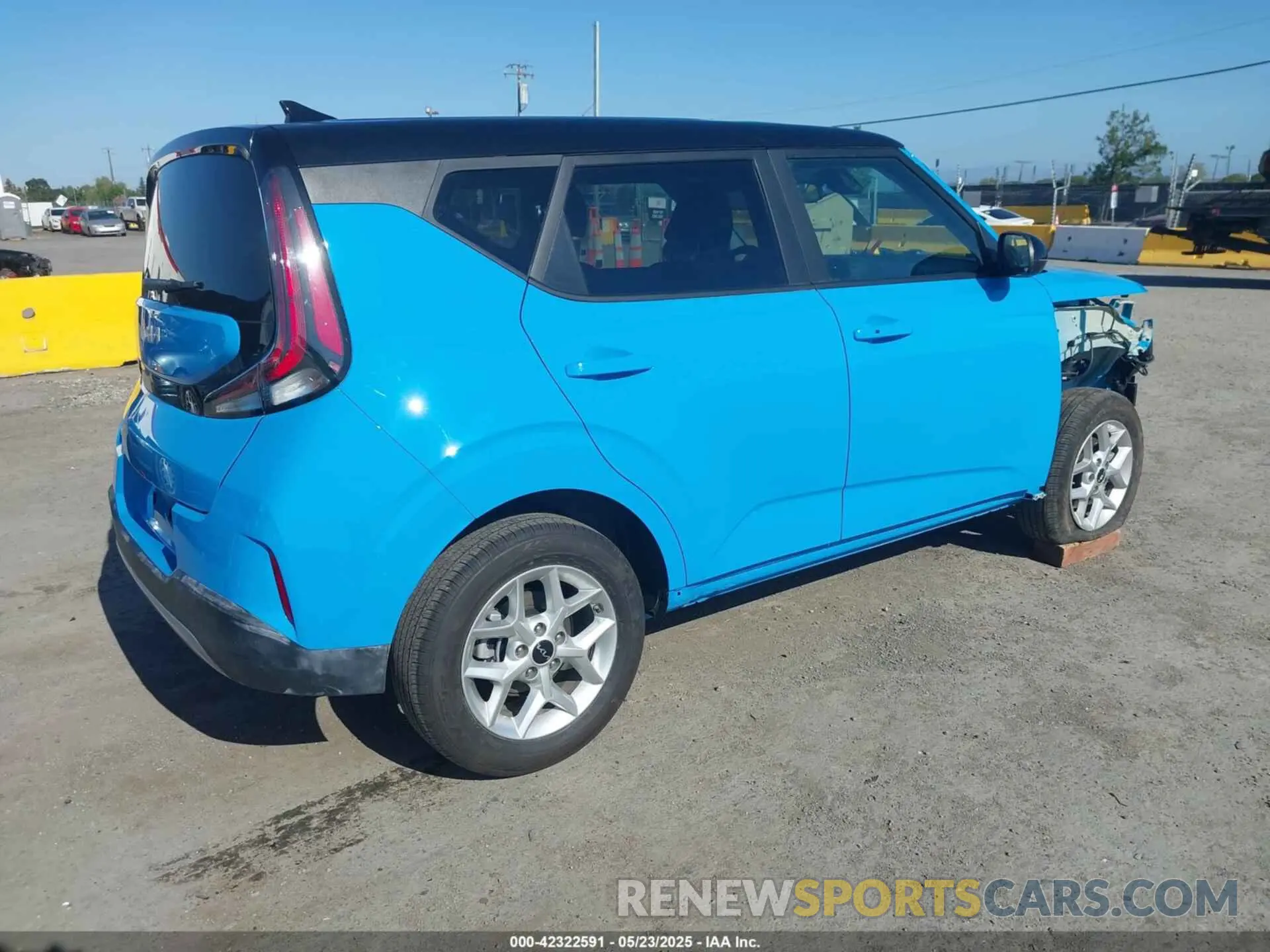4 Photograph of a damaged car KNDJ23AU5S7250605 KIA SOUL 2025