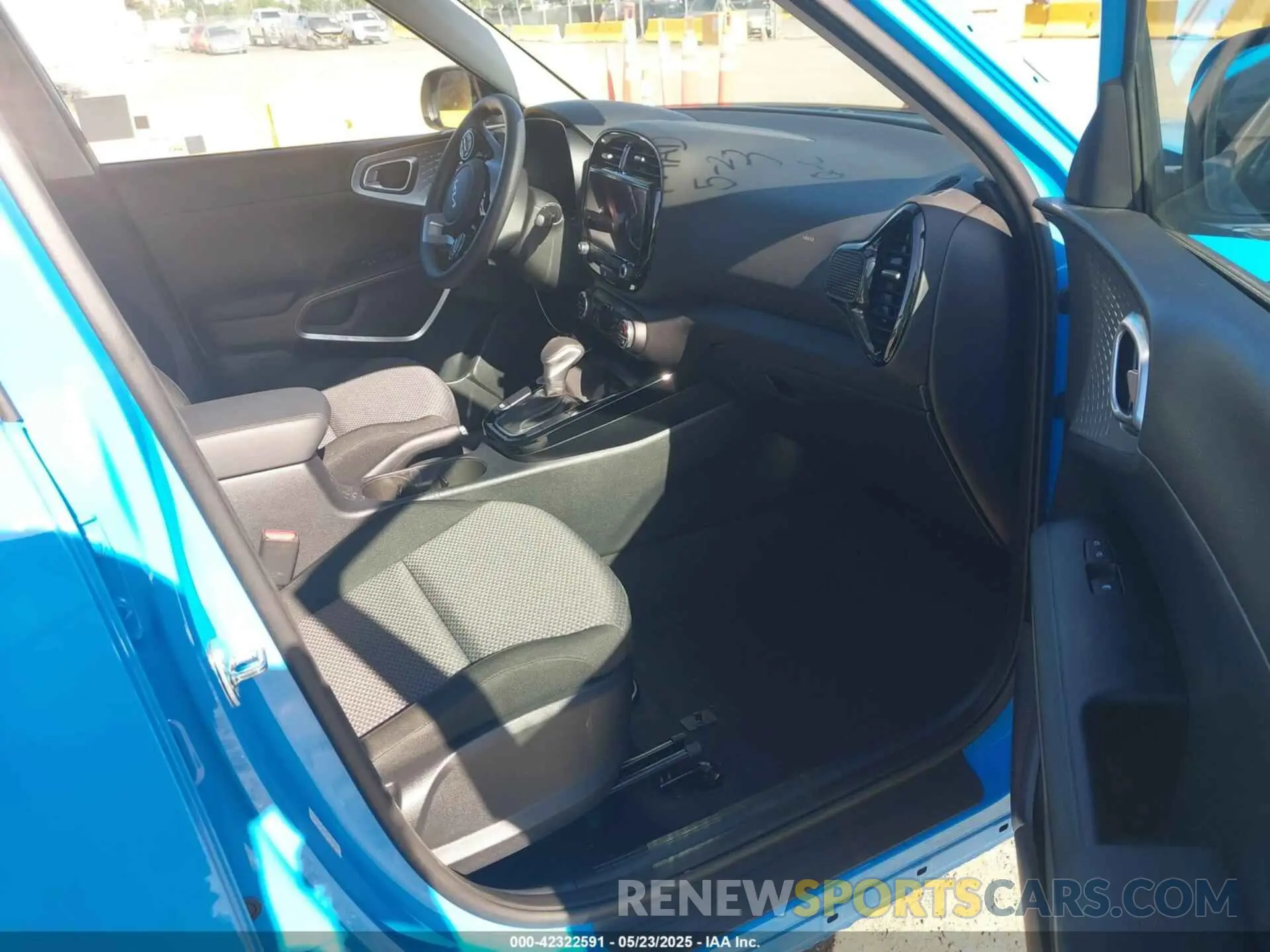 5 Photograph of a damaged car KNDJ23AU5S7250605 KIA SOUL 2025