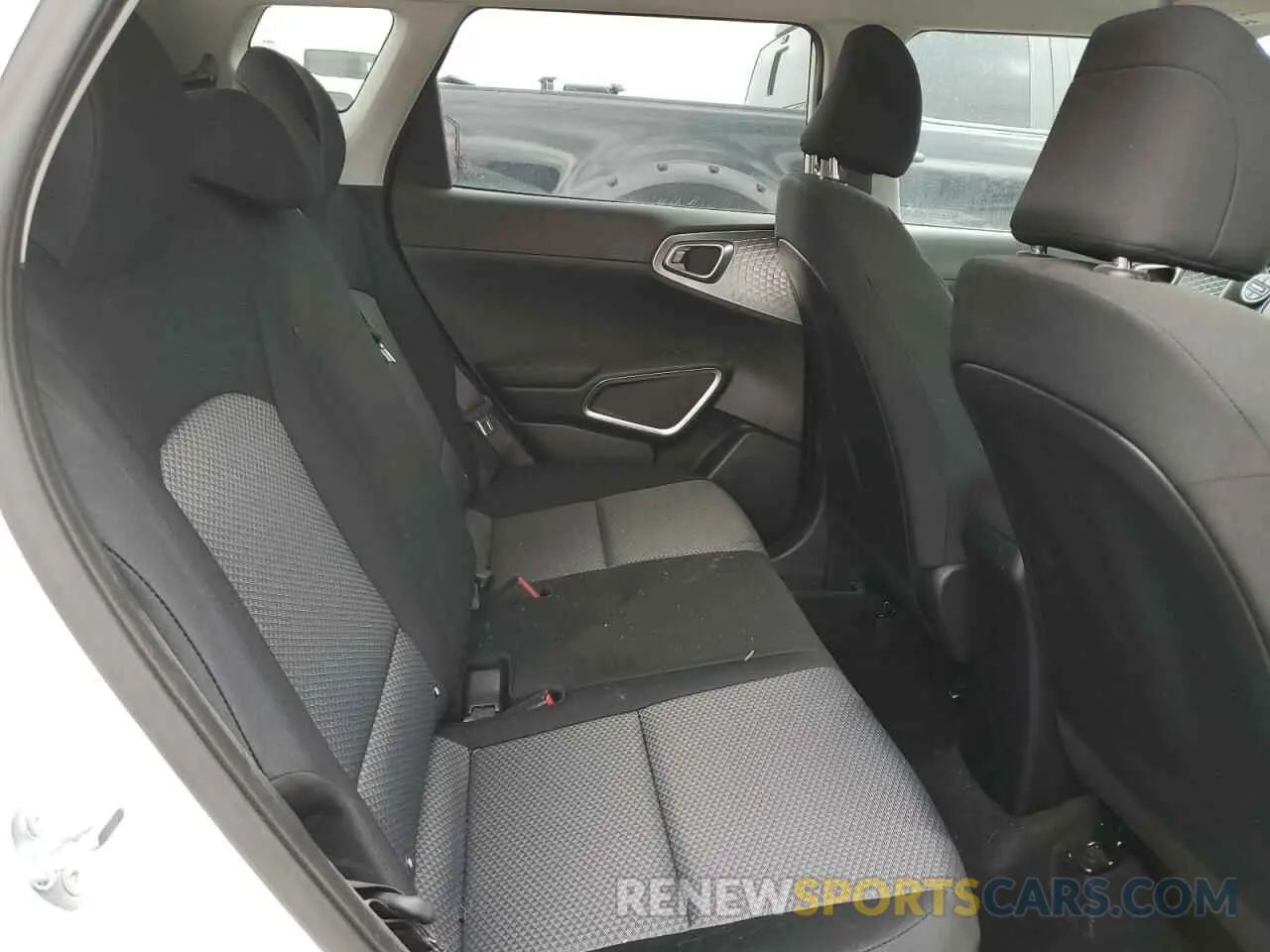 10 Photograph of a damaged car KNDJ23AU6S7928598 KIA SOUL 2025