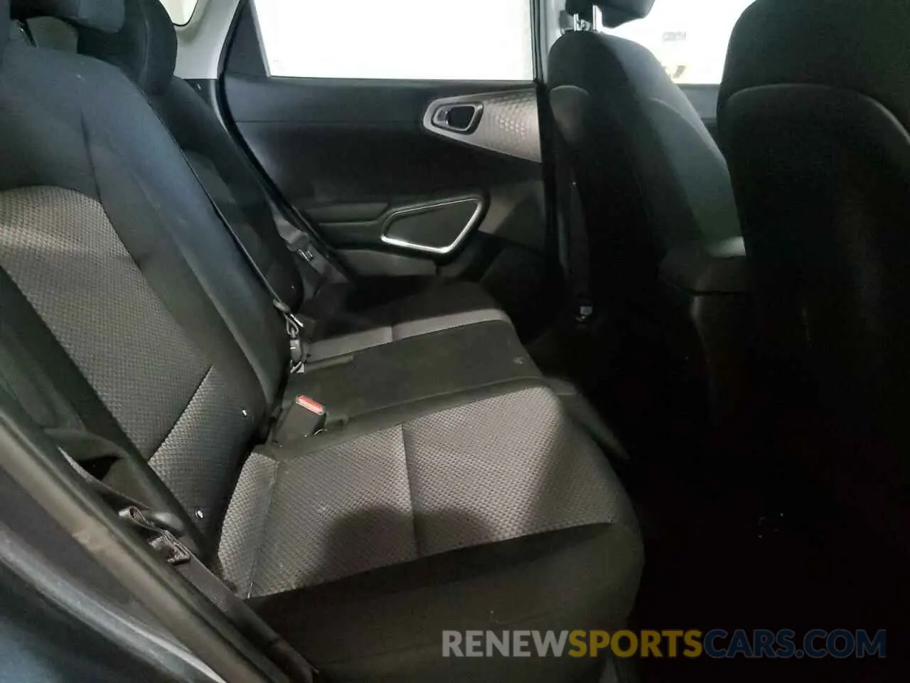 10 Photograph of a damaged car KNDJ23AU7S7248502 KIA SOUL 2025